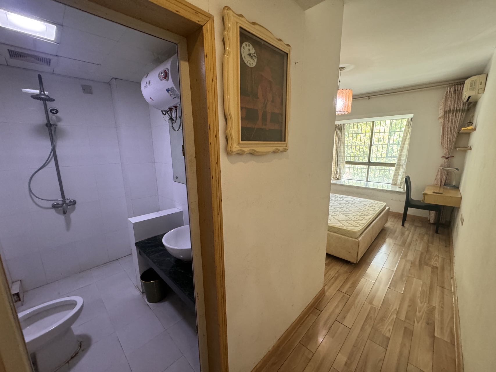 景香苑  3室2厅2卫    2200.0元/月户型图