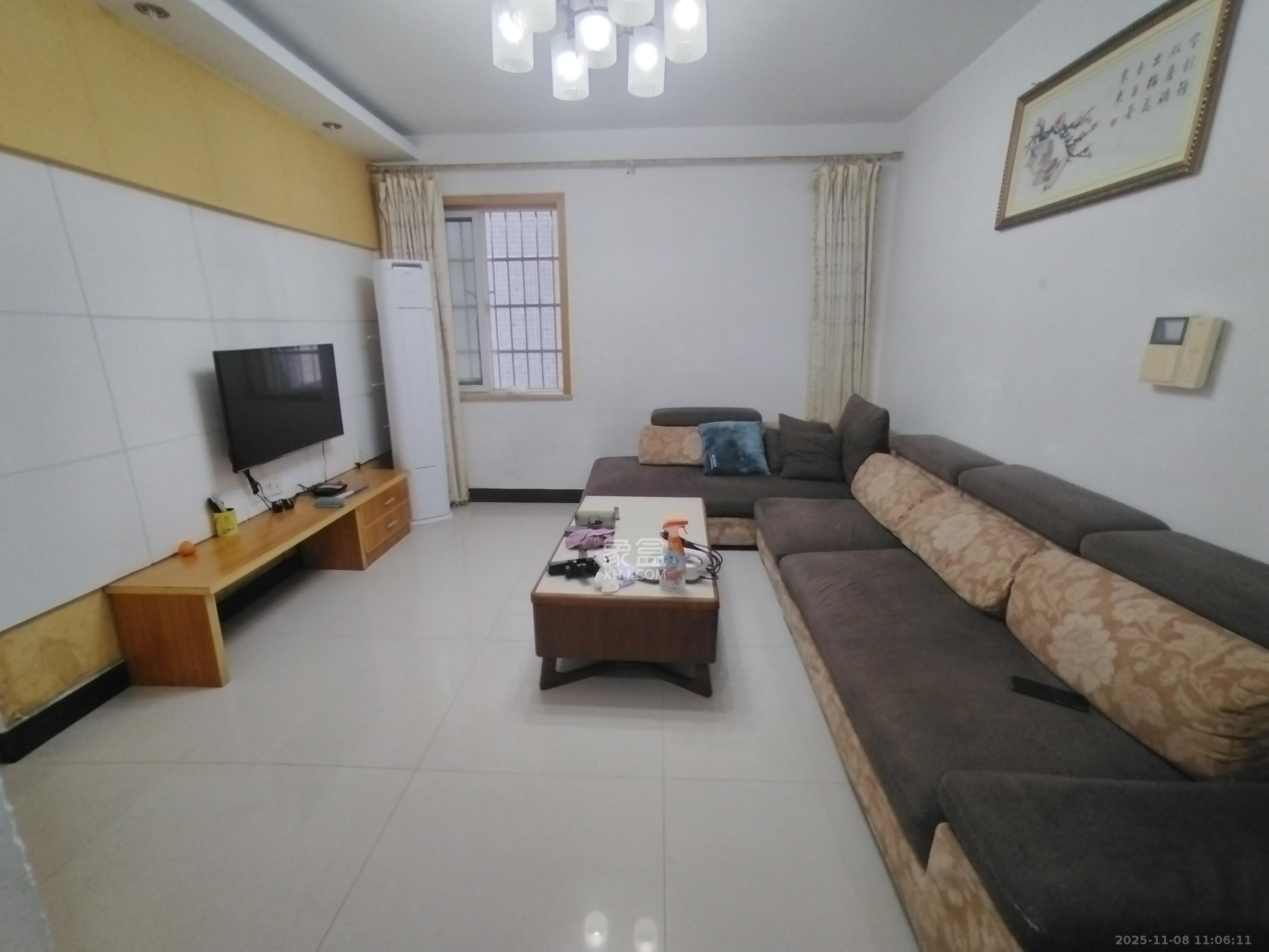 星蓝湾  3室2厅1卫    2800.0元/月