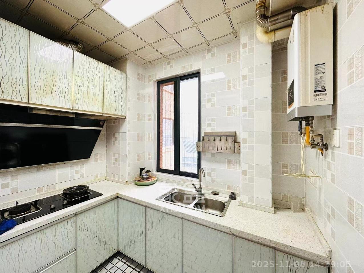 中南红领邦（红星嘉和苑）  3室1厅1卫    2200.0元/月室内图