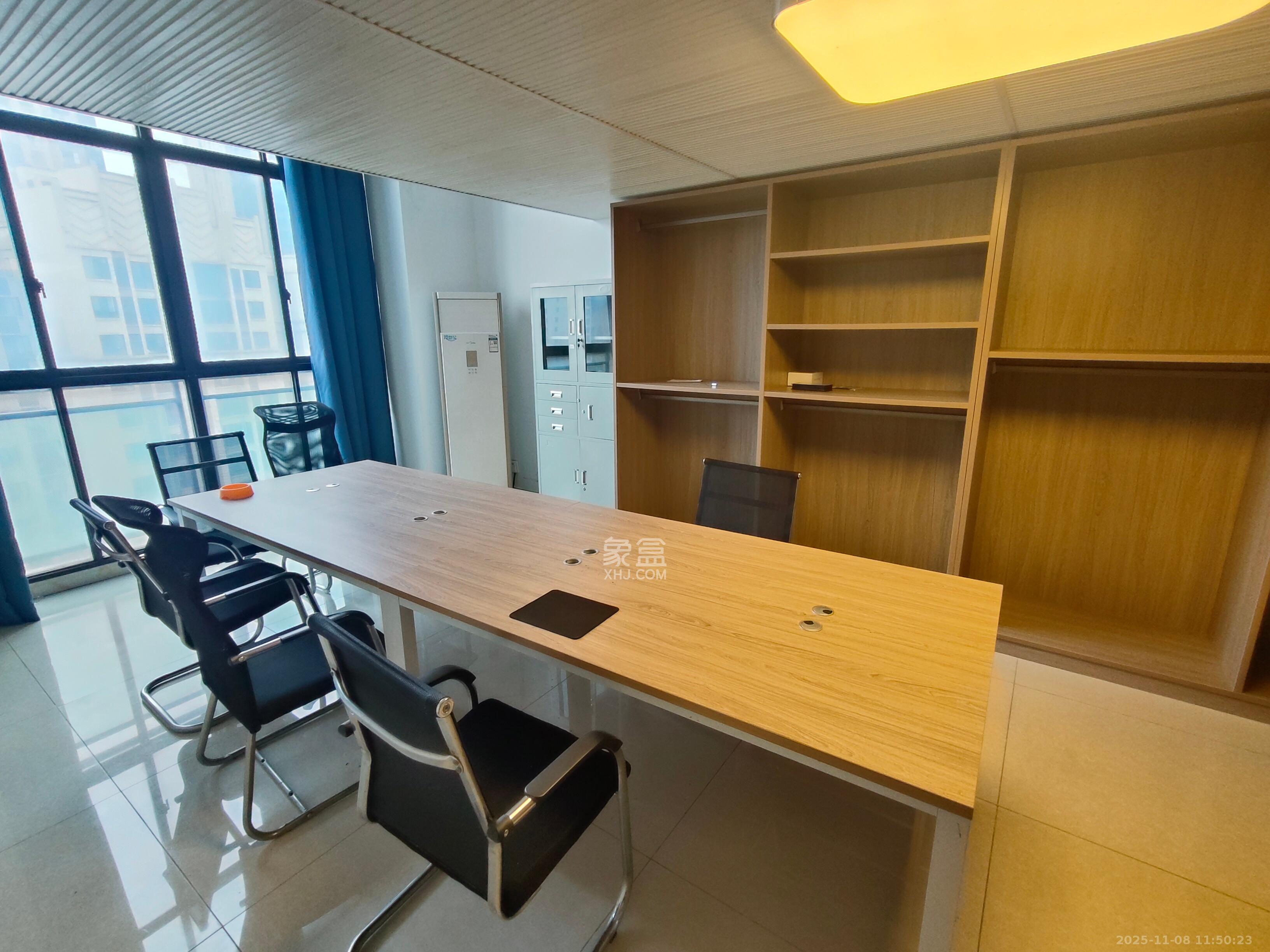 金科时代中心  1室1厅1卫    1500.0元/月