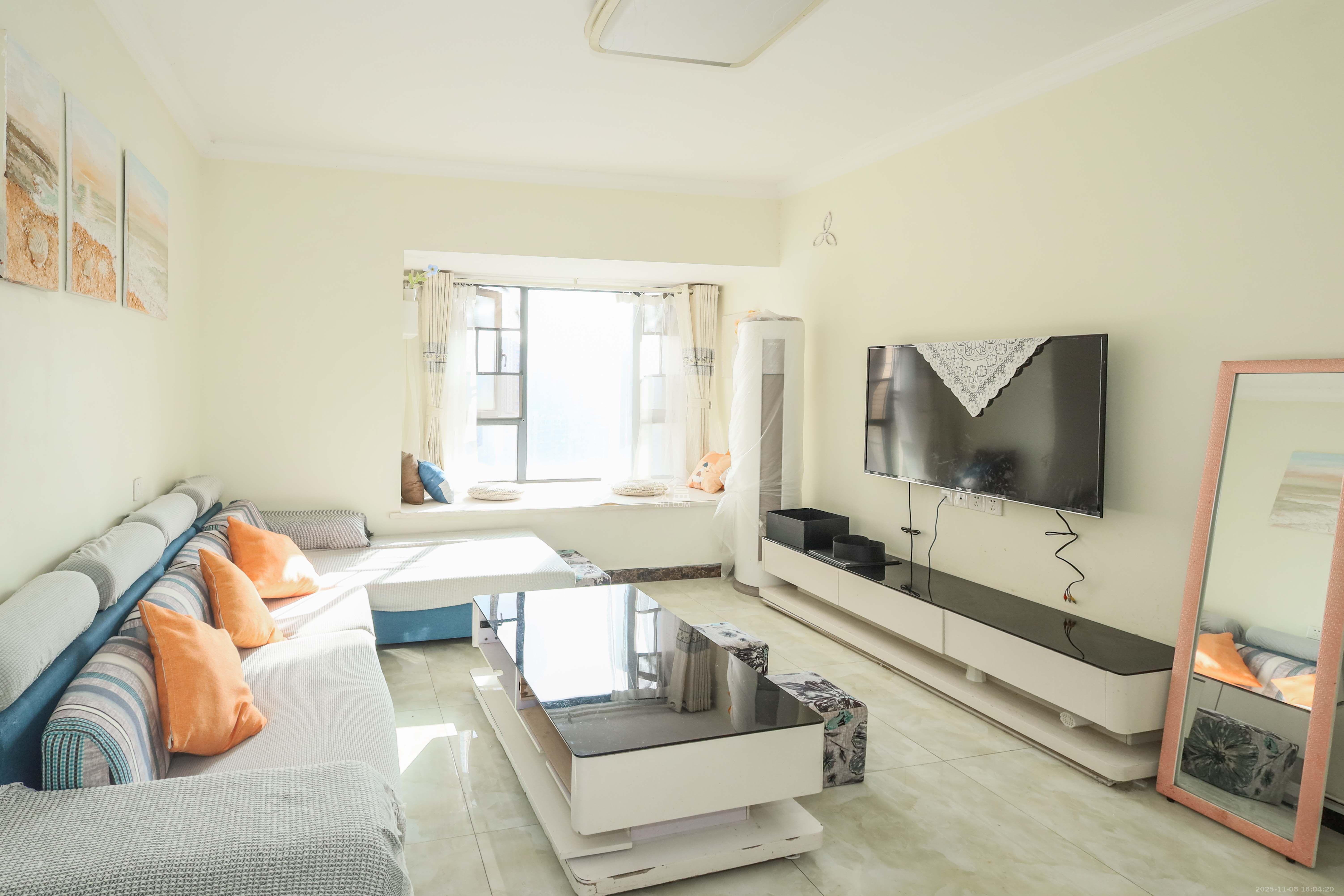 荣盛花语馨苑  3室2厅2卫    2500.0元/月室内图