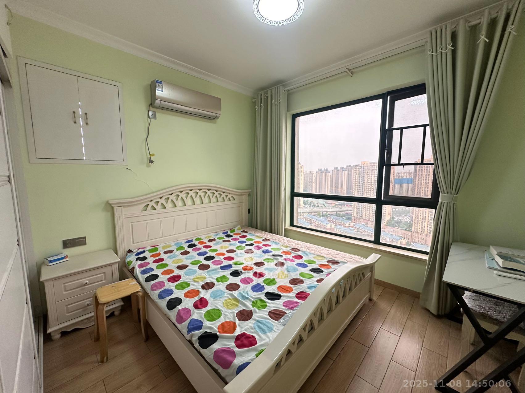 维一星城原山苑 3室2厅1卫 2000.0元/月 维一星城原山苑 3室2厅1卫 2000.0元/月室内图