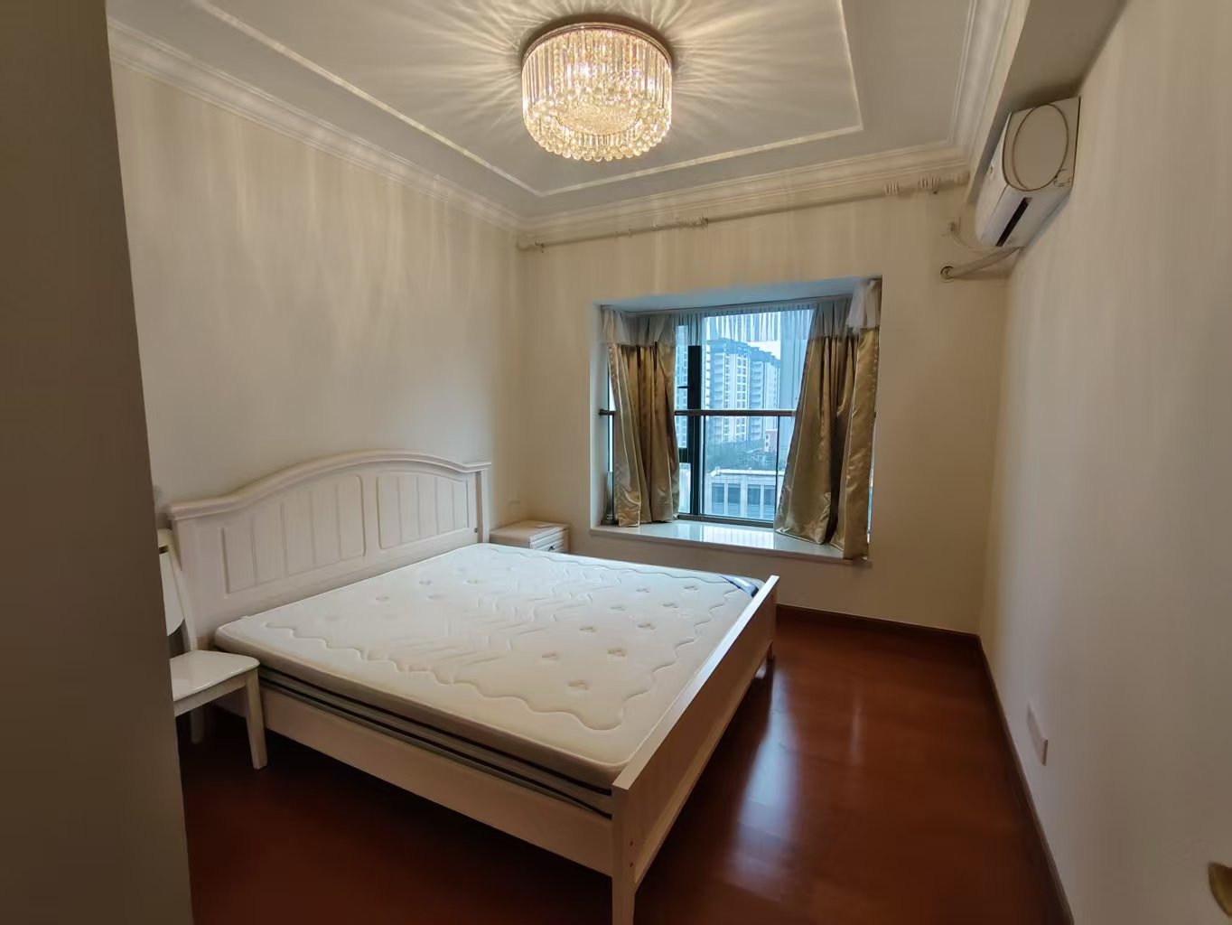 恒大绿洲  2室2厅1卫    1600.0元/月室内图