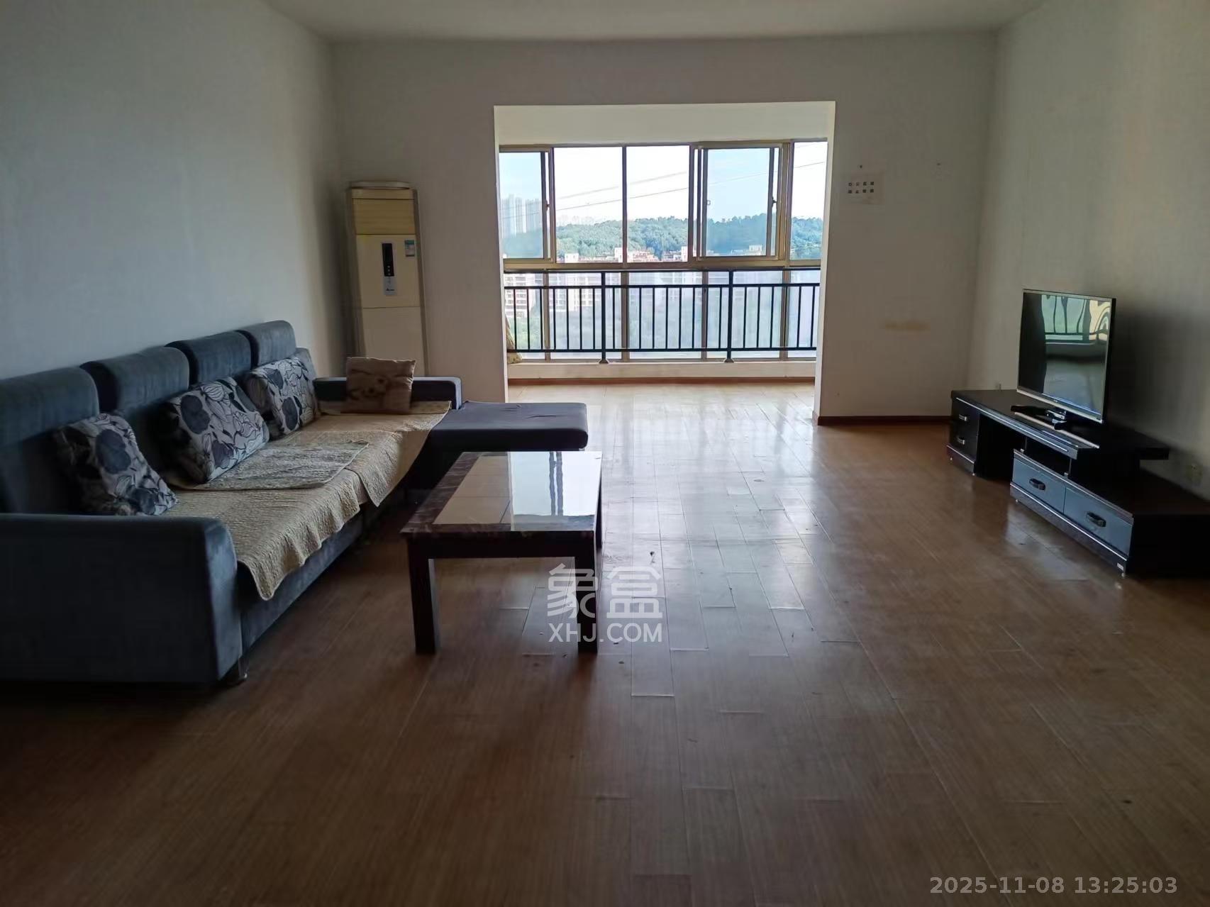 中天瑞景  3室2厅1卫    3500.0元/月室内图