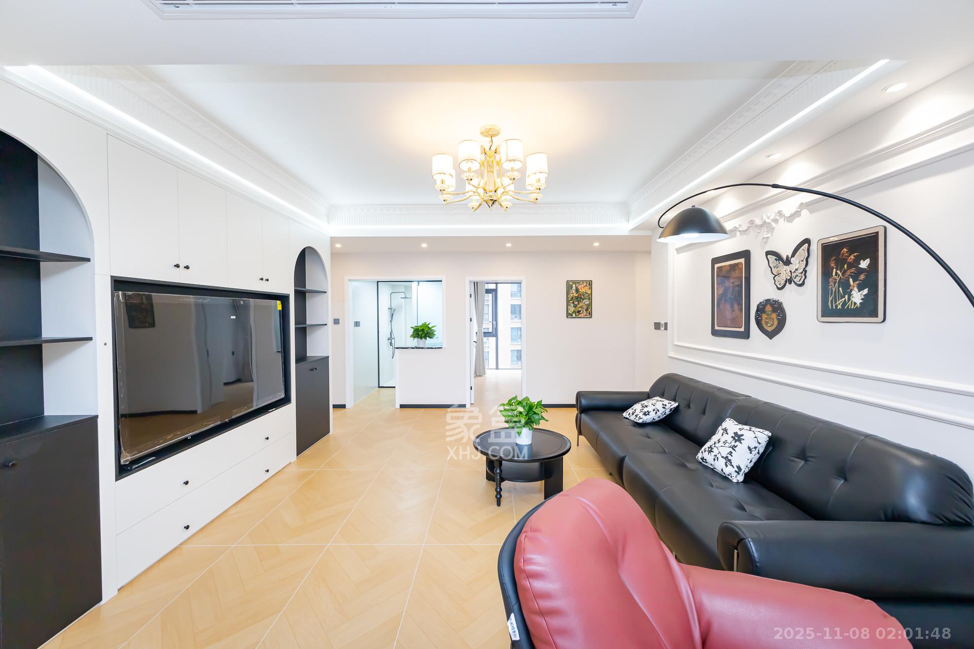 长燃新奥佳园 4室2厅2卫 119.0万 长燃新奥佳园 4室2厅2卫 119.0万客厅