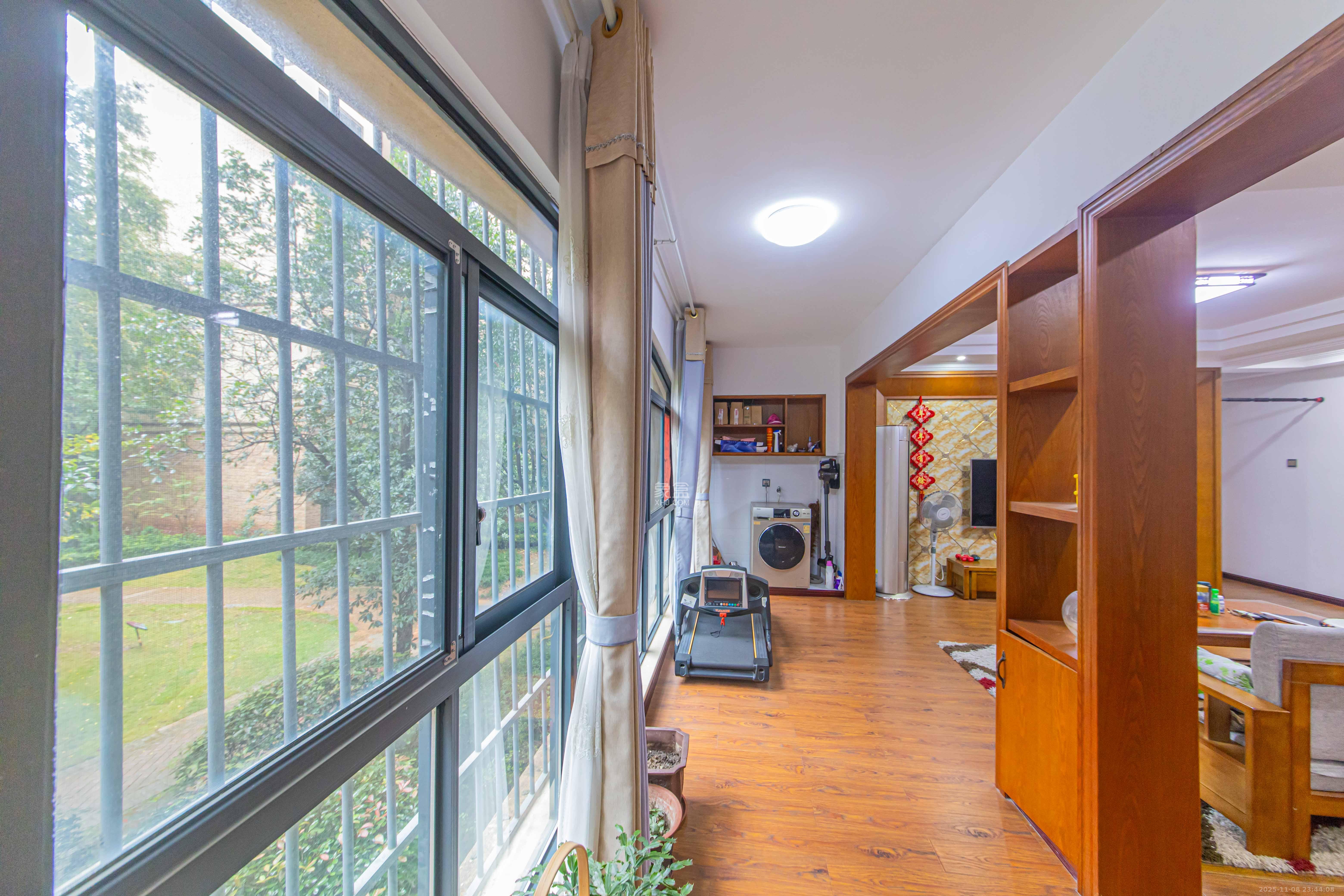 中建芙蓉嘉苑  1室2厅1卫    130.0万阳台