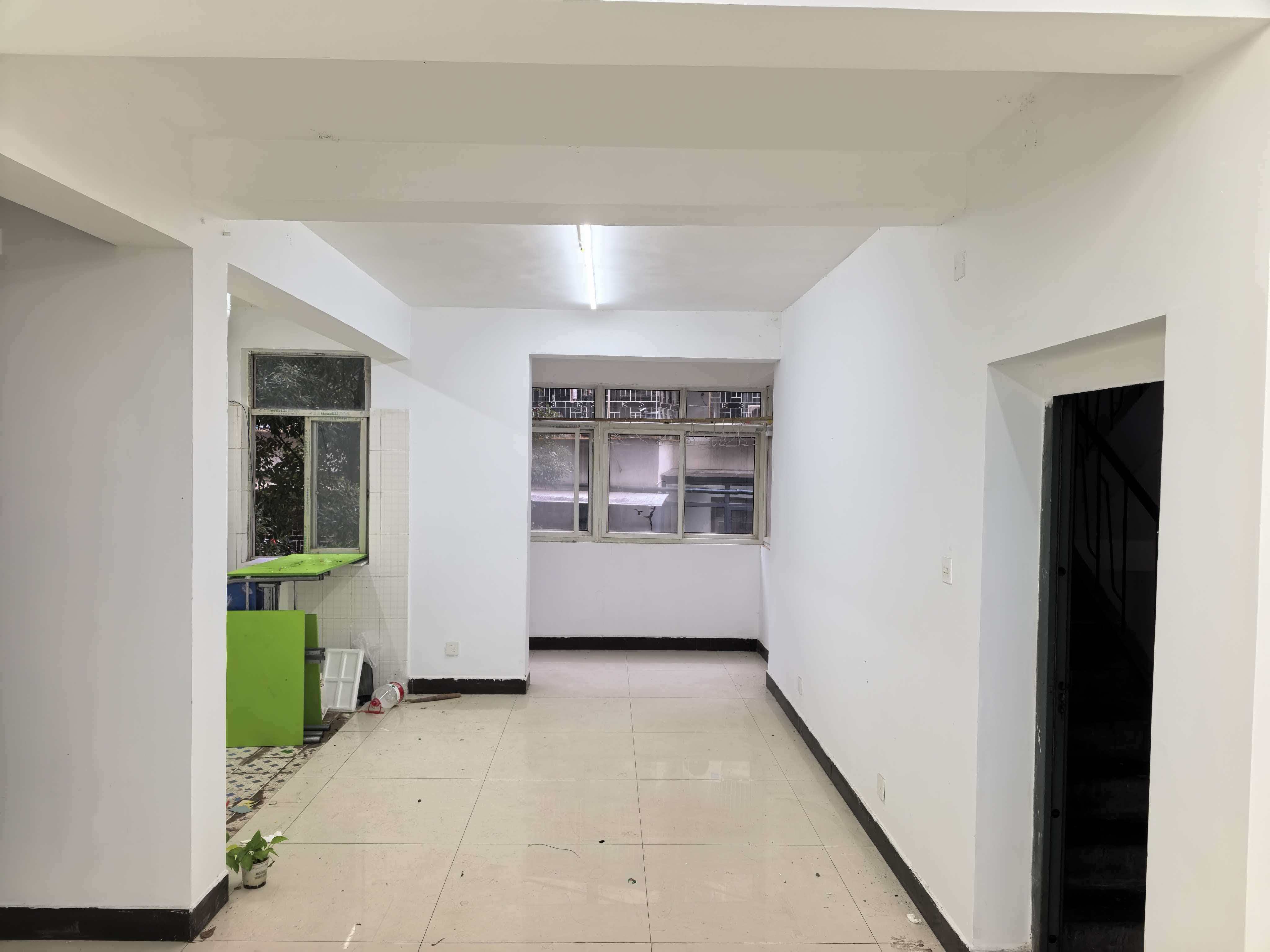 百欣小区 1室0厅0卫 1250.0元/月 百欣小区 1室0厅0卫 1250.0元/月室内图