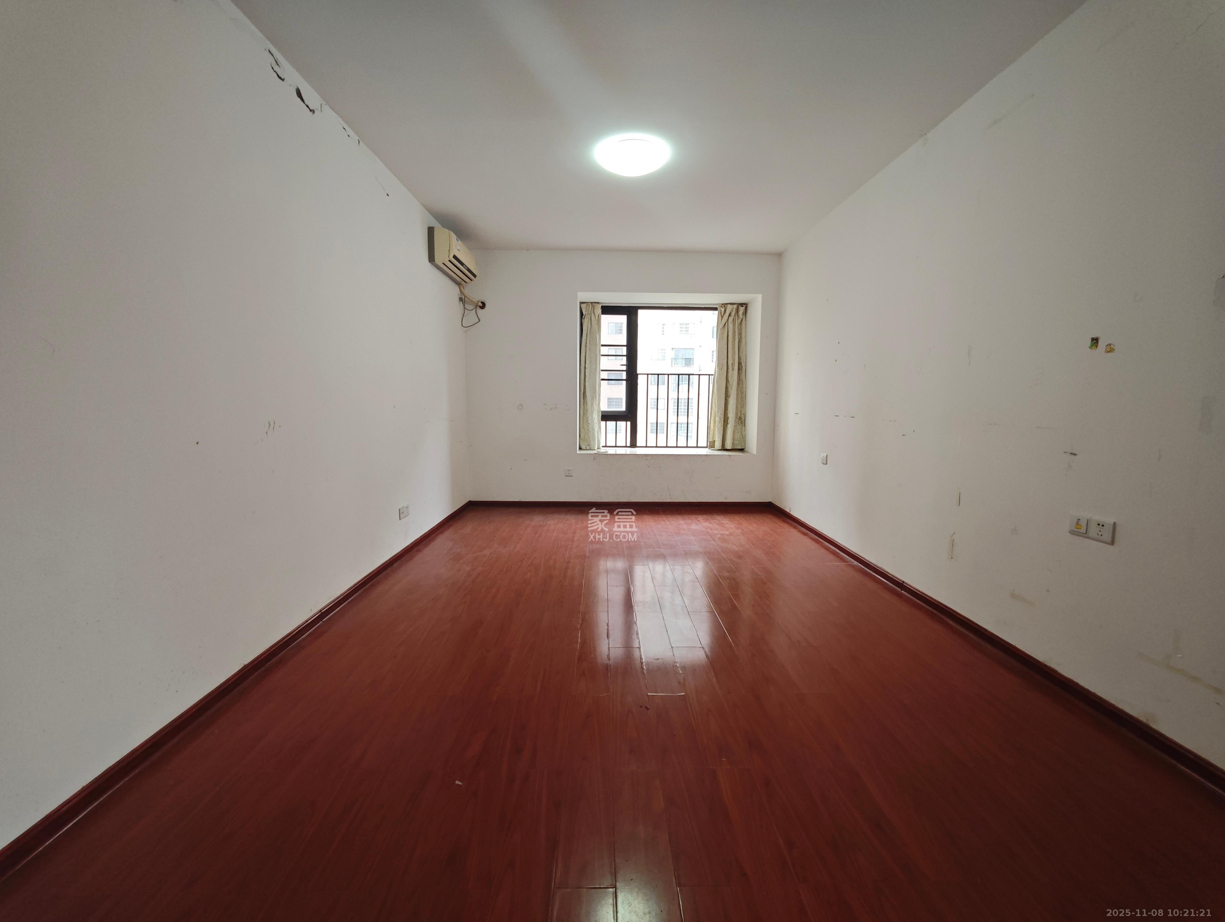 华润凤凰城三期 3室2厅1卫 2000.0元/月 华润凤凰城三期 3室2厅1卫 2000.0元/月室内图