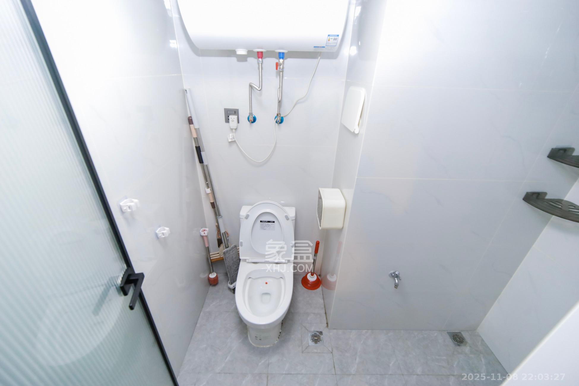 碧桂园印象  2室2厅1卫    2500.0元/月室内图