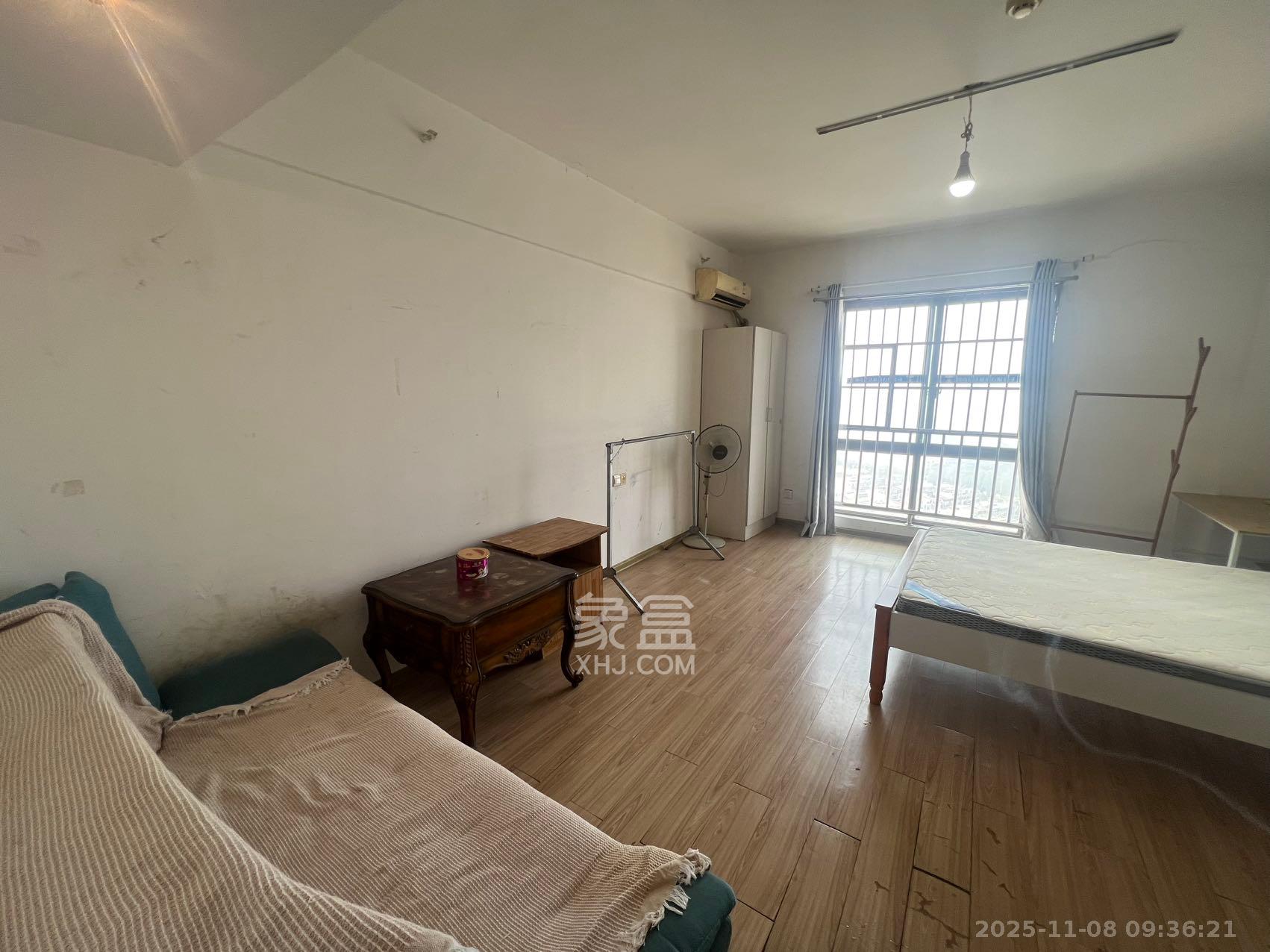 德庆水韵山城  1室1厅1卫    850.0元/月室内图