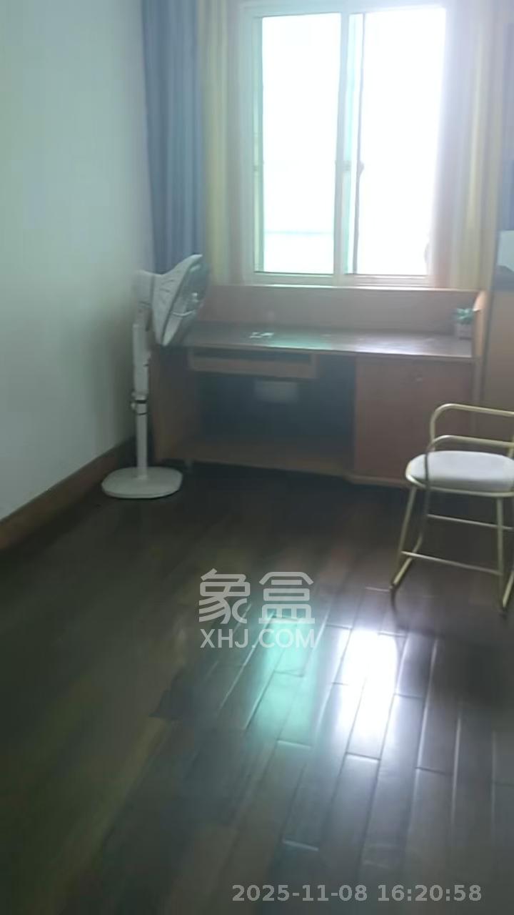 旺角佳园  4室2厅2卫    2000.0元/月室内图