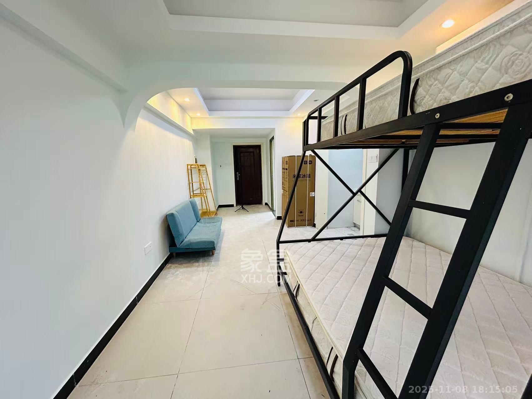 罗马国际公寓  1室1厅1卫    1200.0元/月室内图