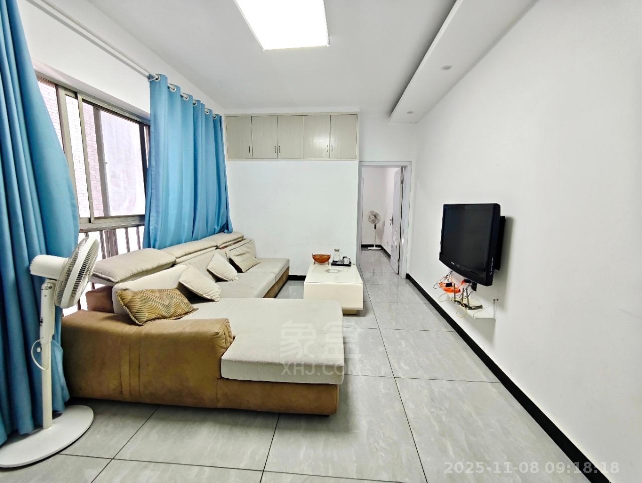 金色地标 1室1厅1卫 1050.0元/月 金色地标 1室1厅1卫 1050.0元/月室内图