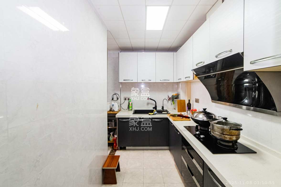 北辰三角洲E4区 3室2厅1卫 118.0万 北辰三角洲E4区 3室2厅1卫 118.0万厨房