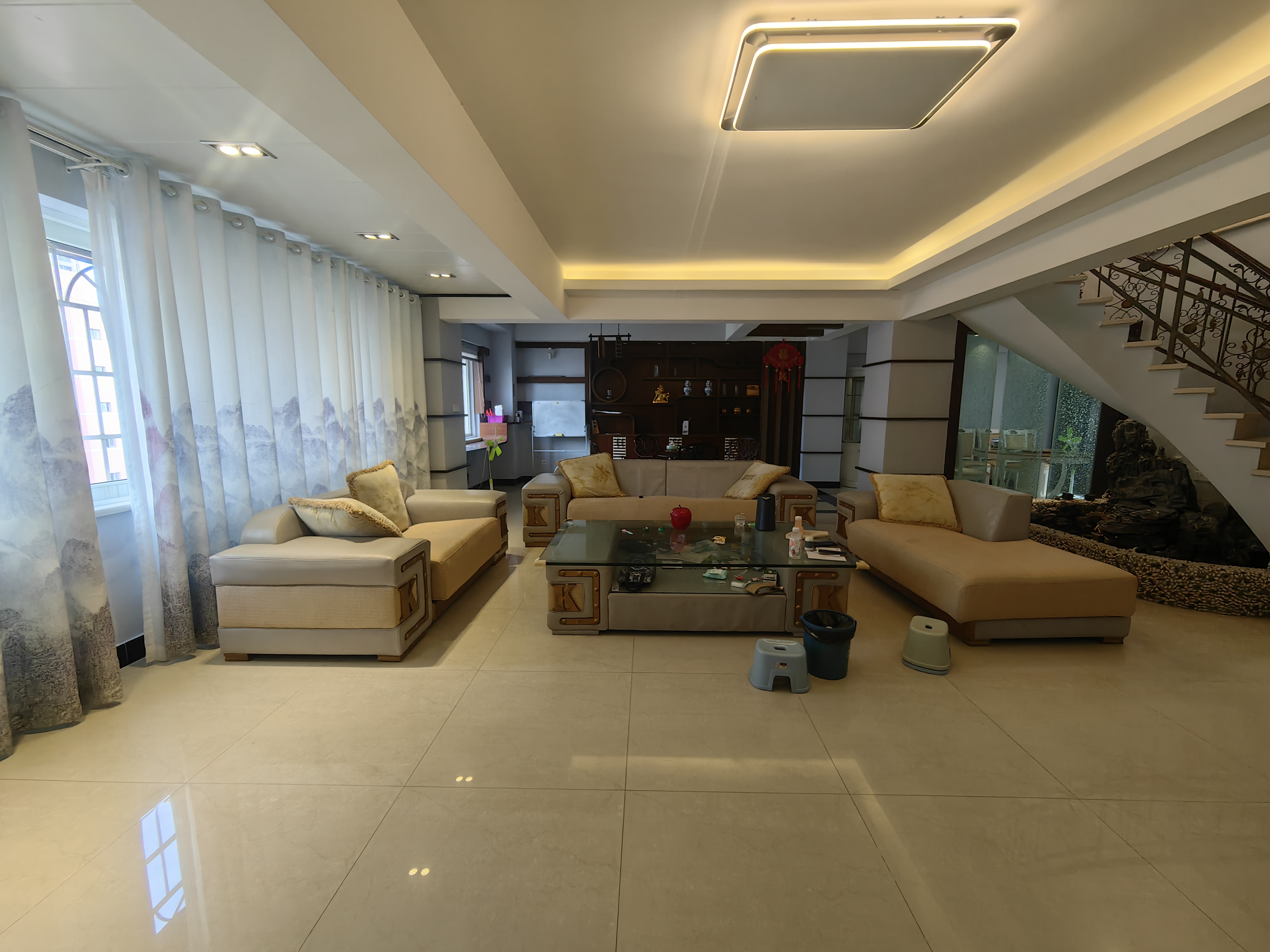 罗牛山花园 4室2厅4卫 7500.0元/月 罗牛山花园 4室2厅4卫 7500.0元/月室内图