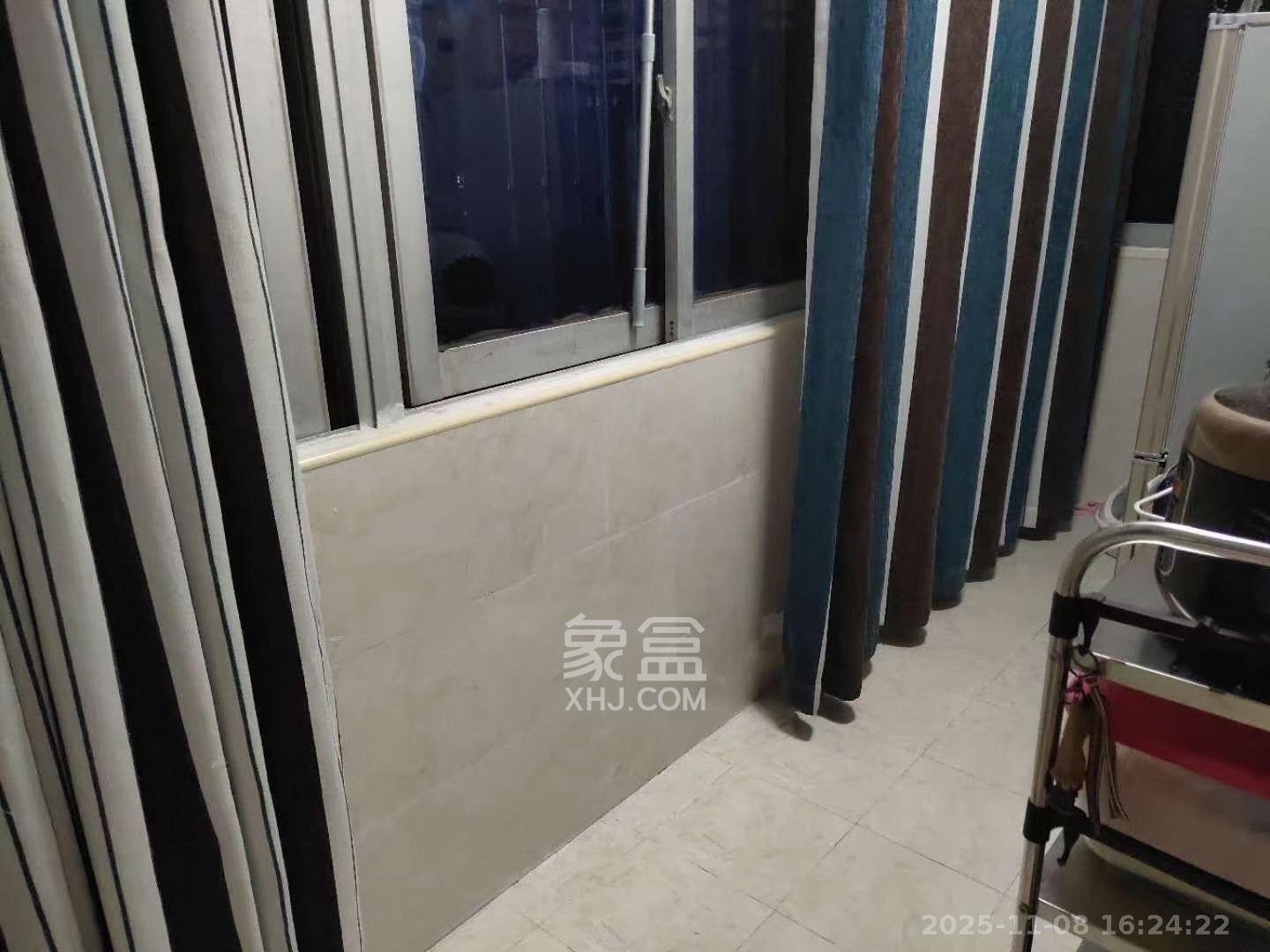 远东公寓  1室1厅1卫    1200.0元/月室内图