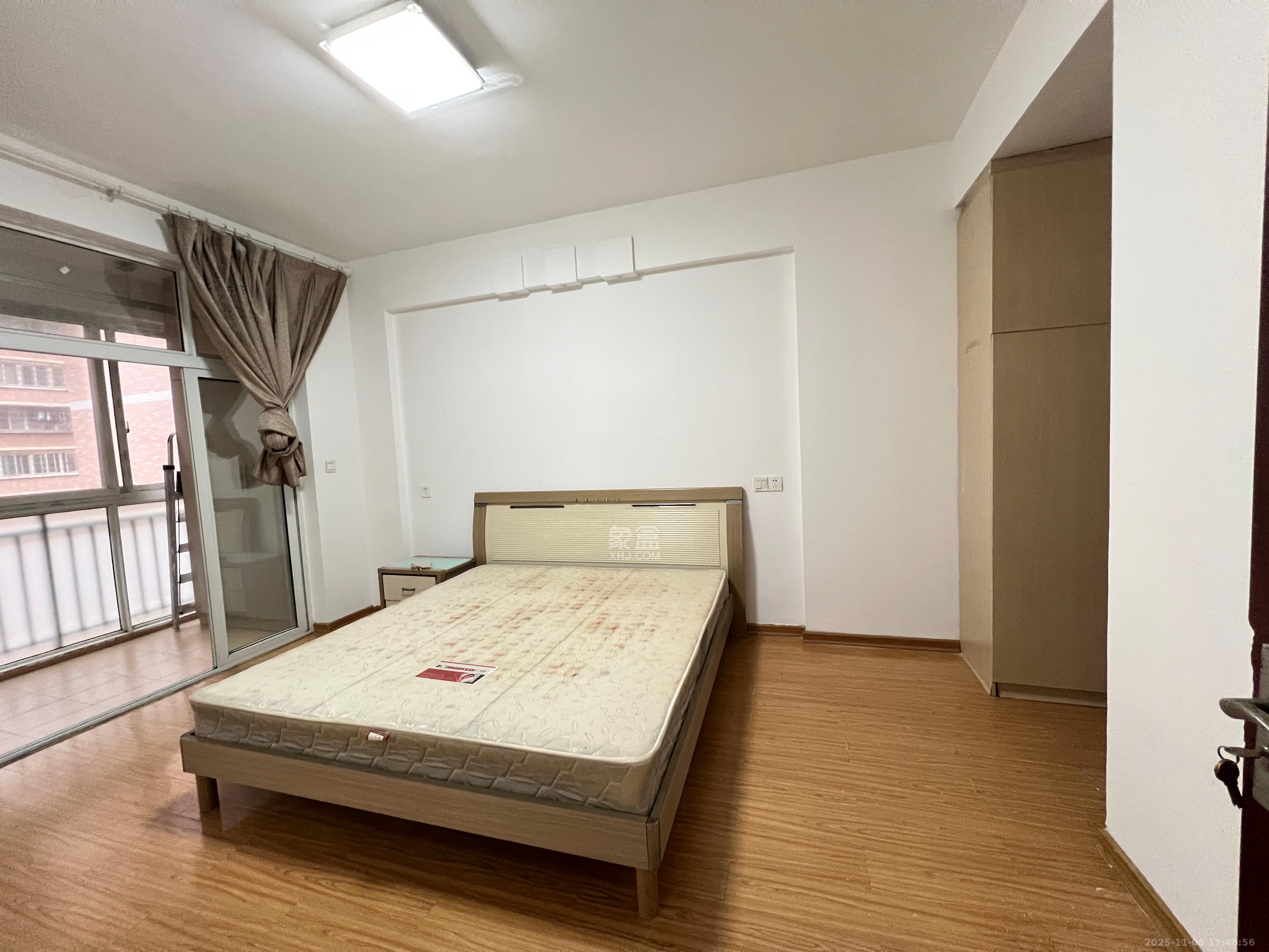 星城国际 3室2厅2卫 1700.0元/月 星城国际 3室2厅2卫 1700.0元/月室内图