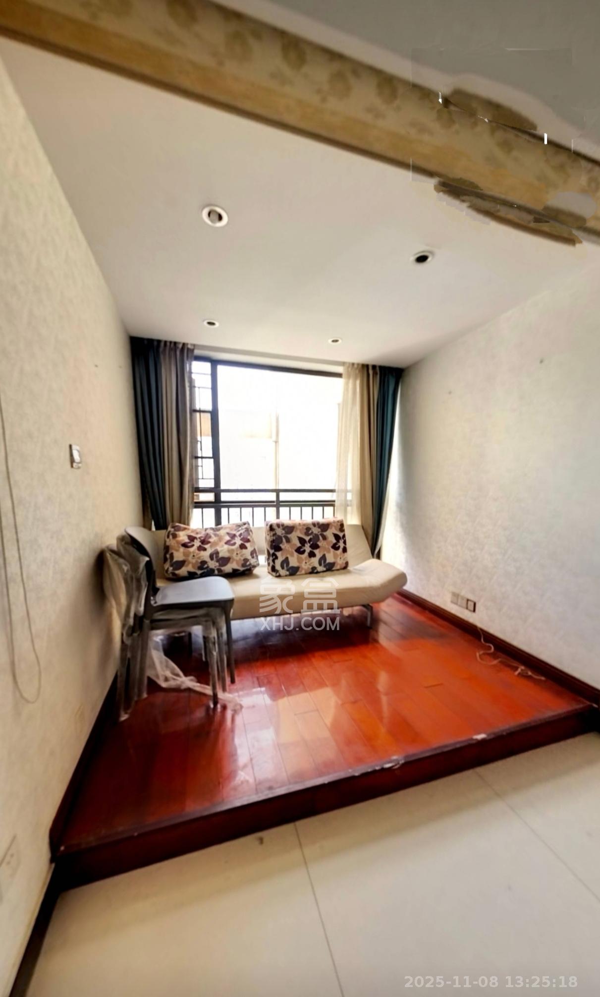 旭辉藏郡(藏郡、旭湘华府) 3室2厅1卫 2400.0元/月 旭辉藏郡(藏郡、旭湘华府) 3室2厅1卫 2400.0元/月室内图