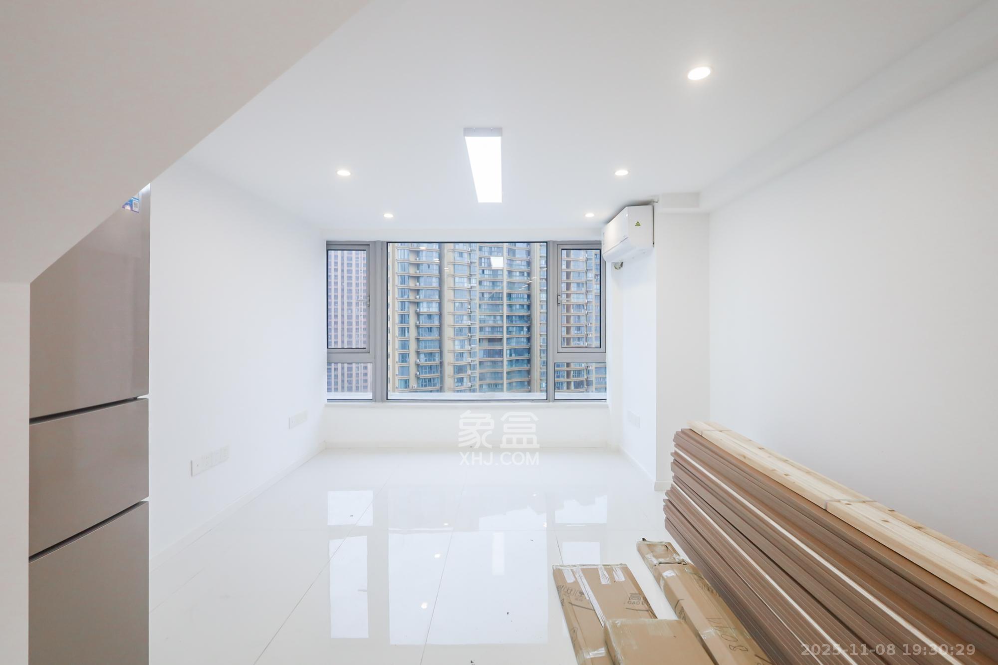 保利天禧EF区  2室2厅1卫    42.0万