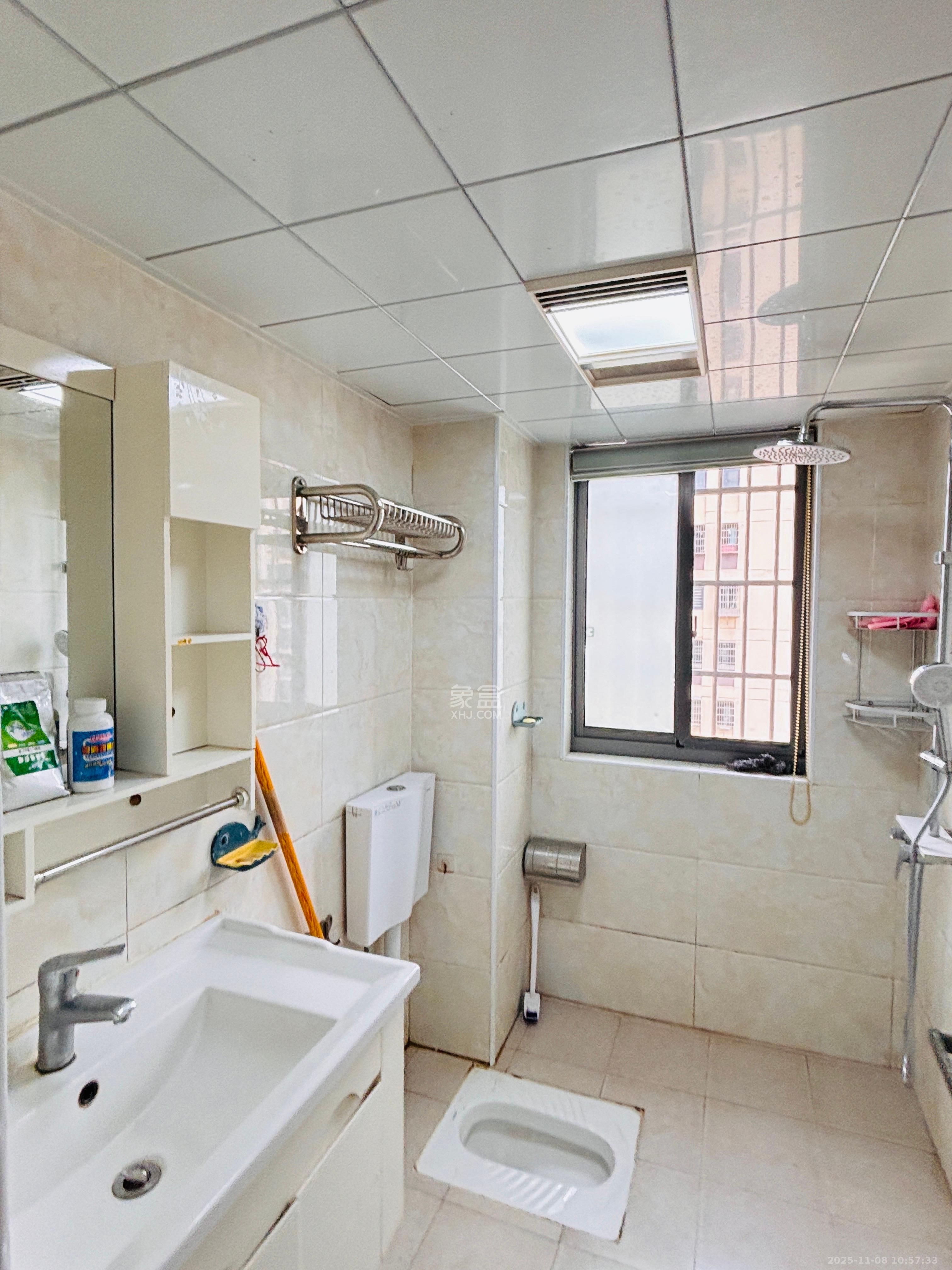 和康园小区 2室1厅1卫 1650.0元/月 和康园小区 2室1厅1卫 1650.0元/月室内图