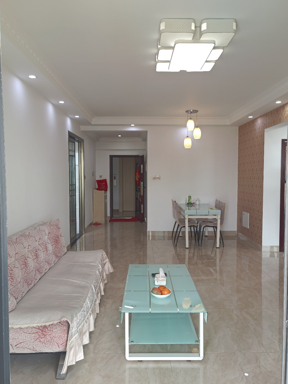 国兴城（B区）  2室2厅1卫    2800.0元/月室内图