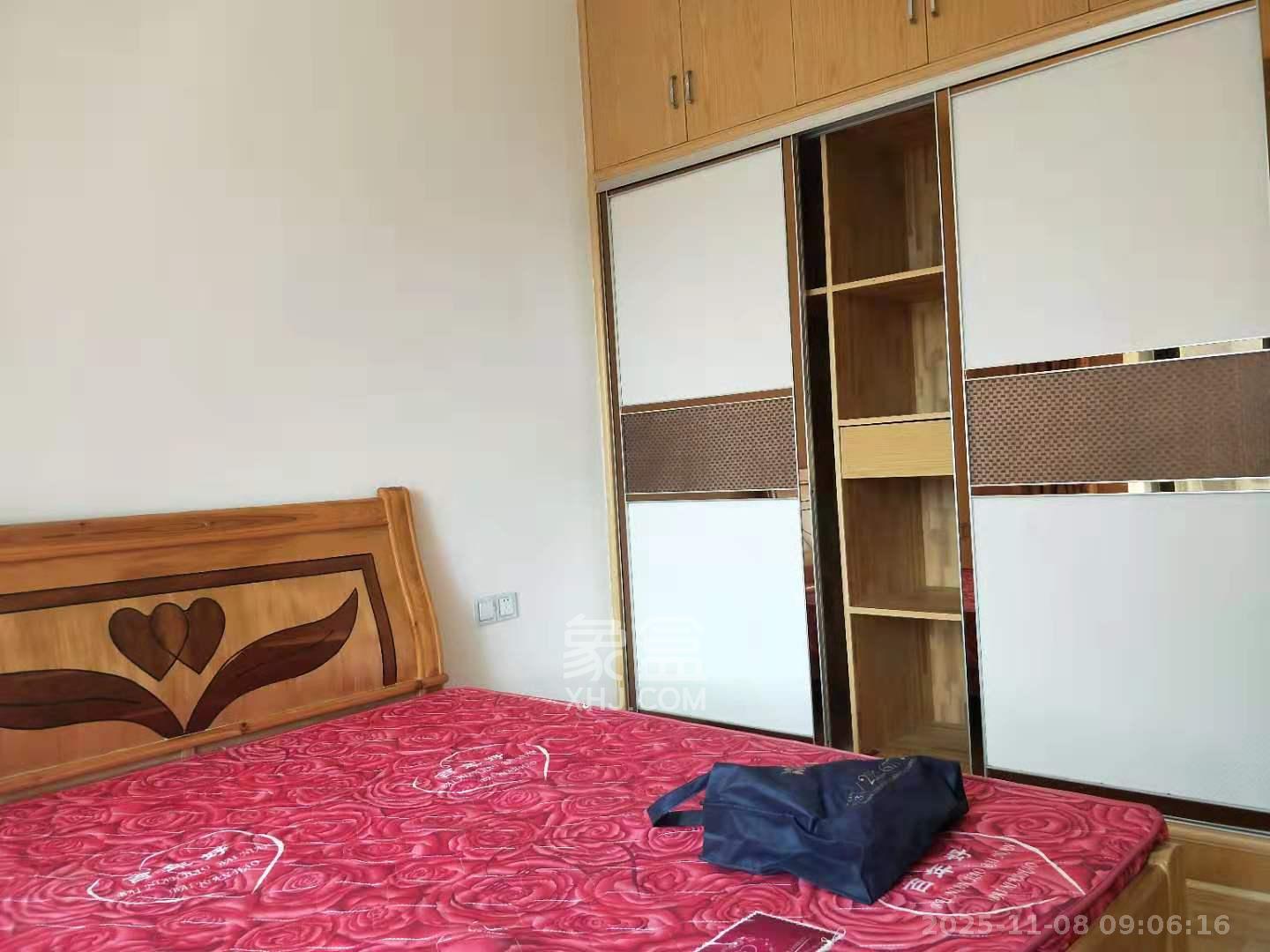 莱茵城  2室2厅1卫    2000.0元/月室内图