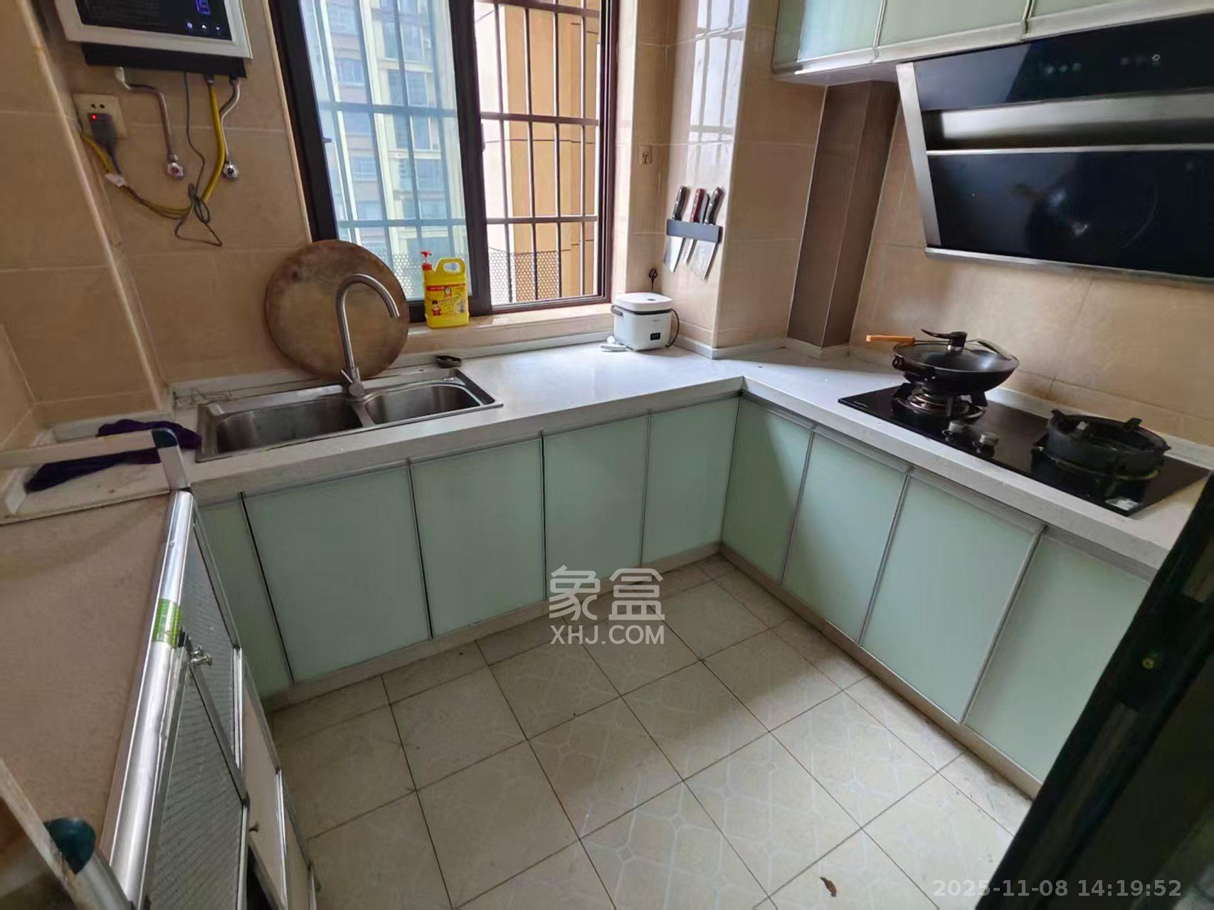 东方美地 3室2厅1卫 2400.0元/月 东方美地 3室2厅1卫 2400.0元/月室内图