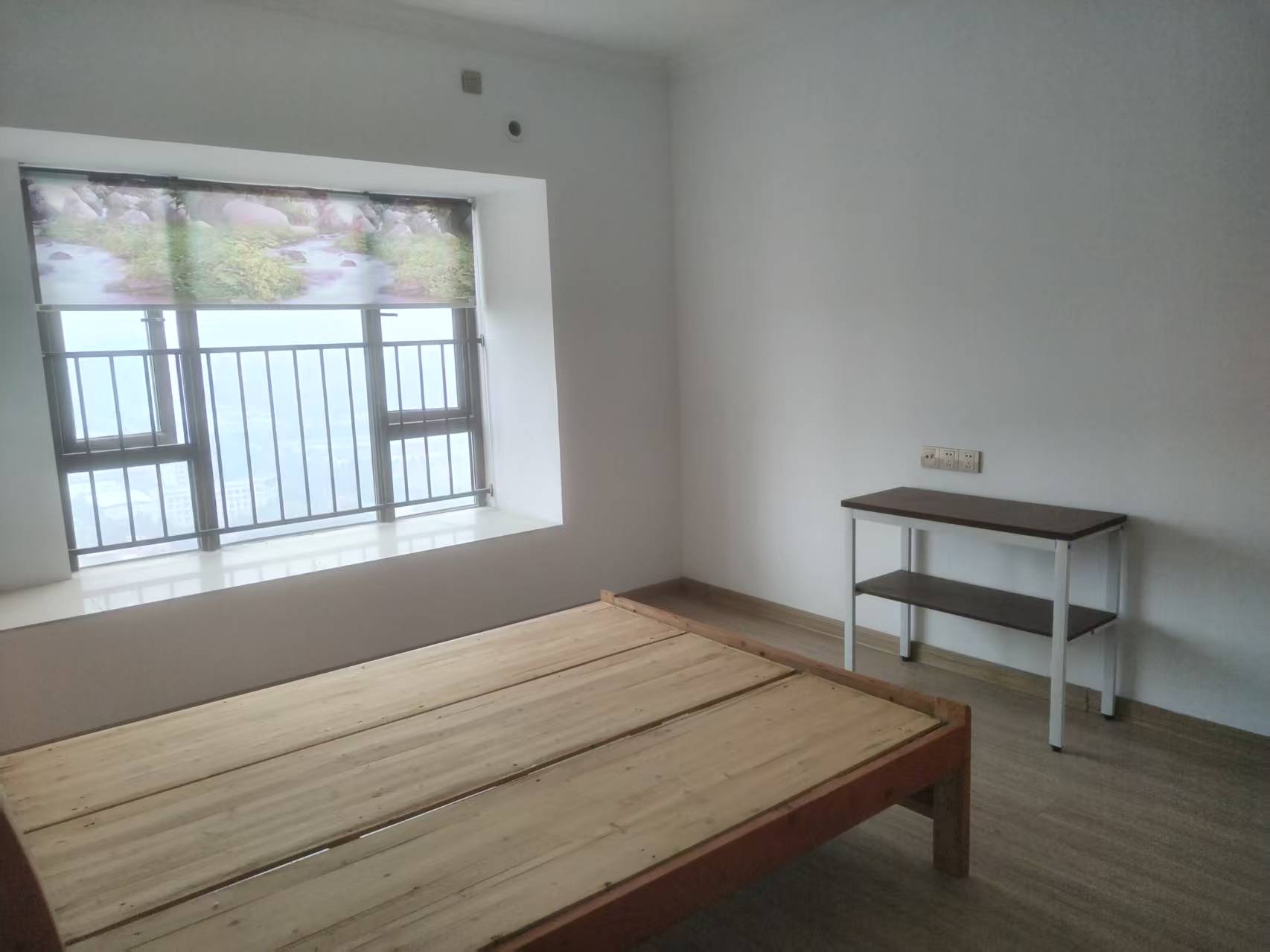 东城首府  3室2厅2卫    1800.0元/月室内图