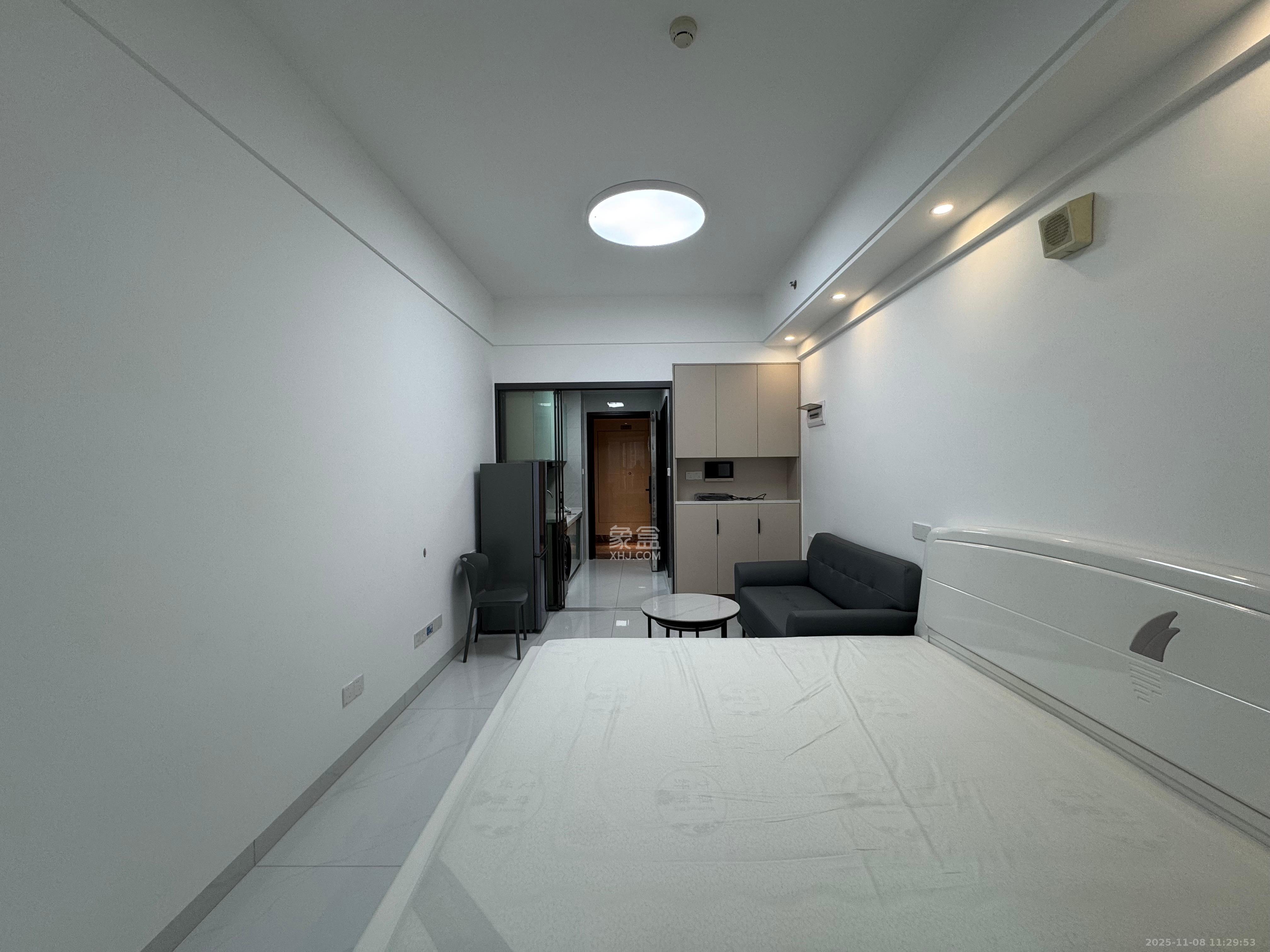 恒大誉府（融誉商业中心）  1室0厅0卫    1600.0元/月室内图