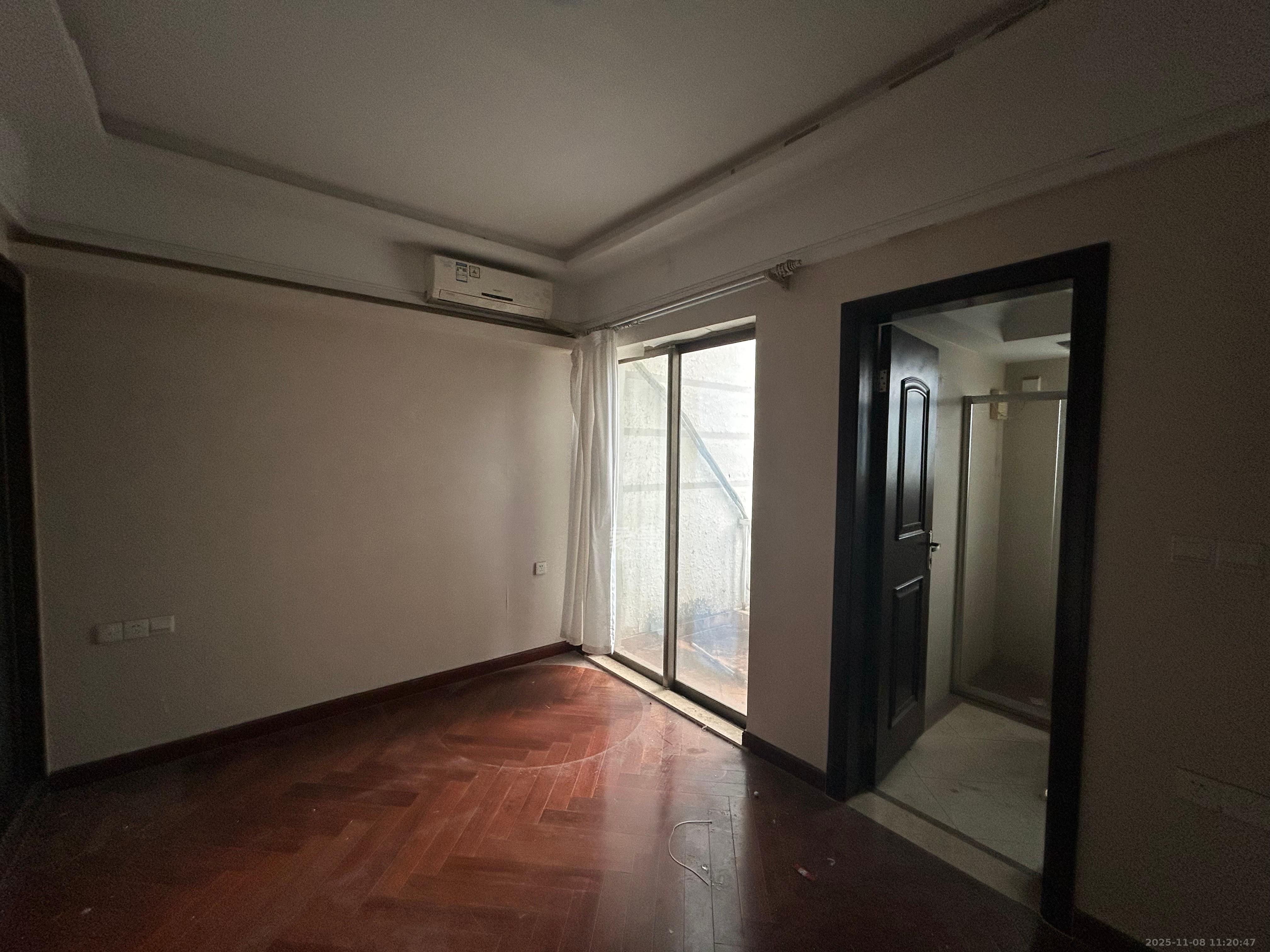 碧桂园威尼斯城  5室3厅3卫    4000.0元/月室内图