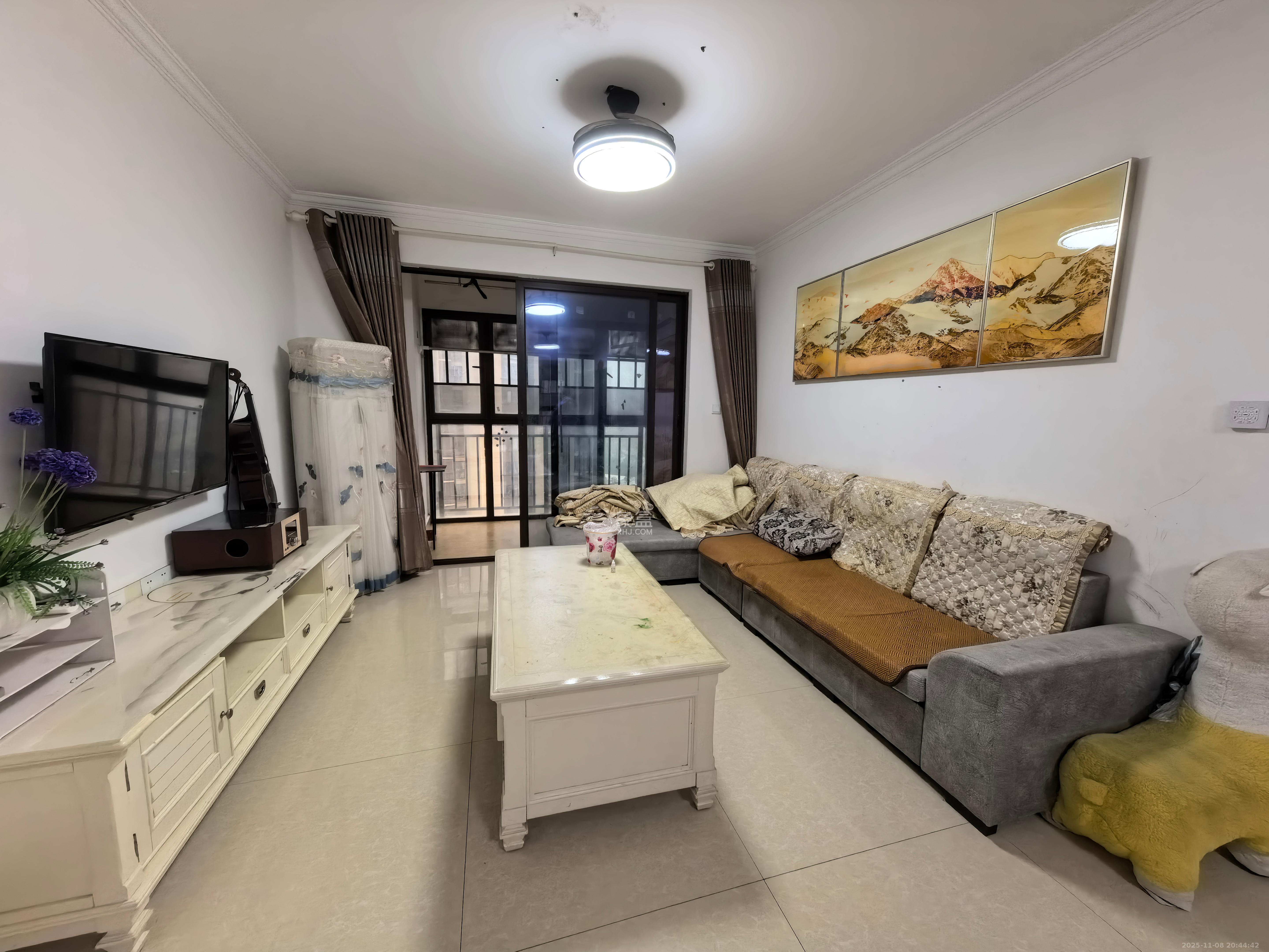 梅溪鑫苑名家  3室2厅2卫    2300.0元/月