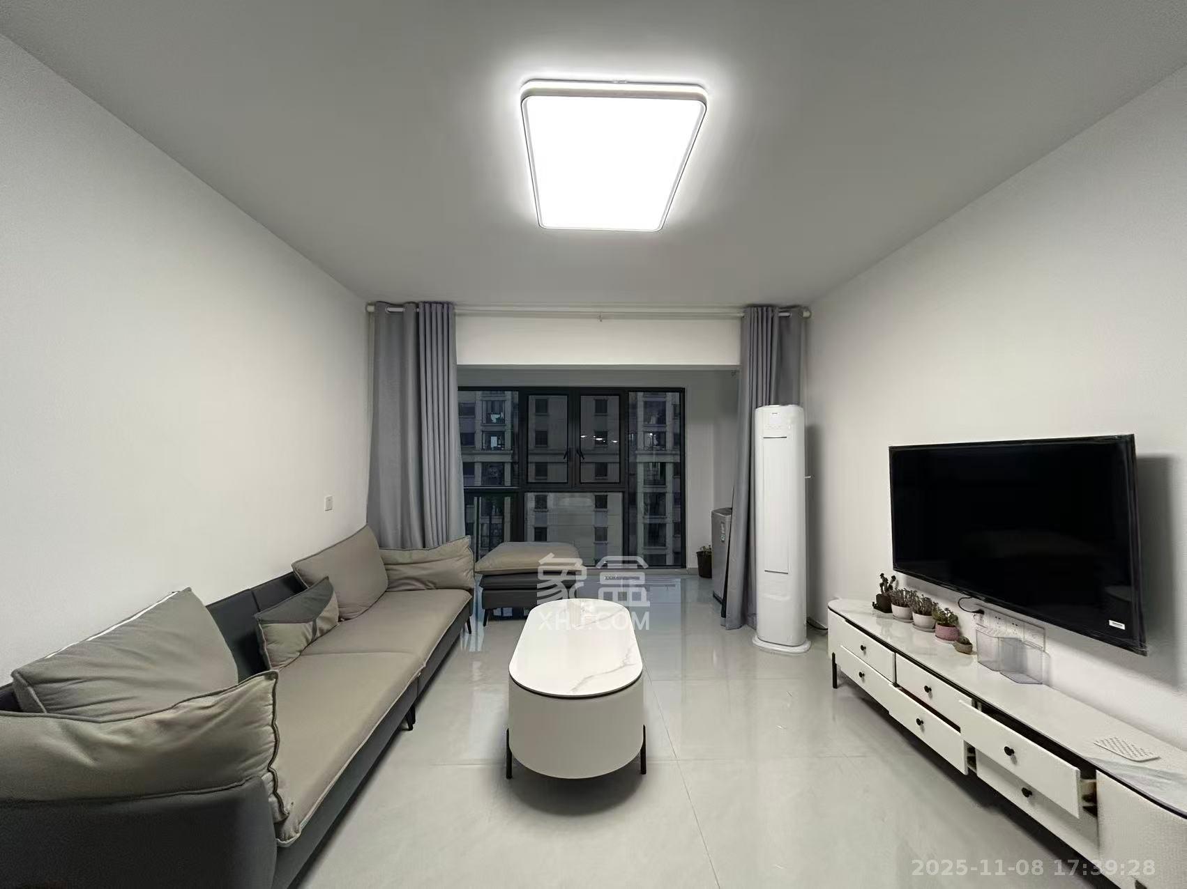 丽发新城  3室2厅2卫    2600.0元/月室内图