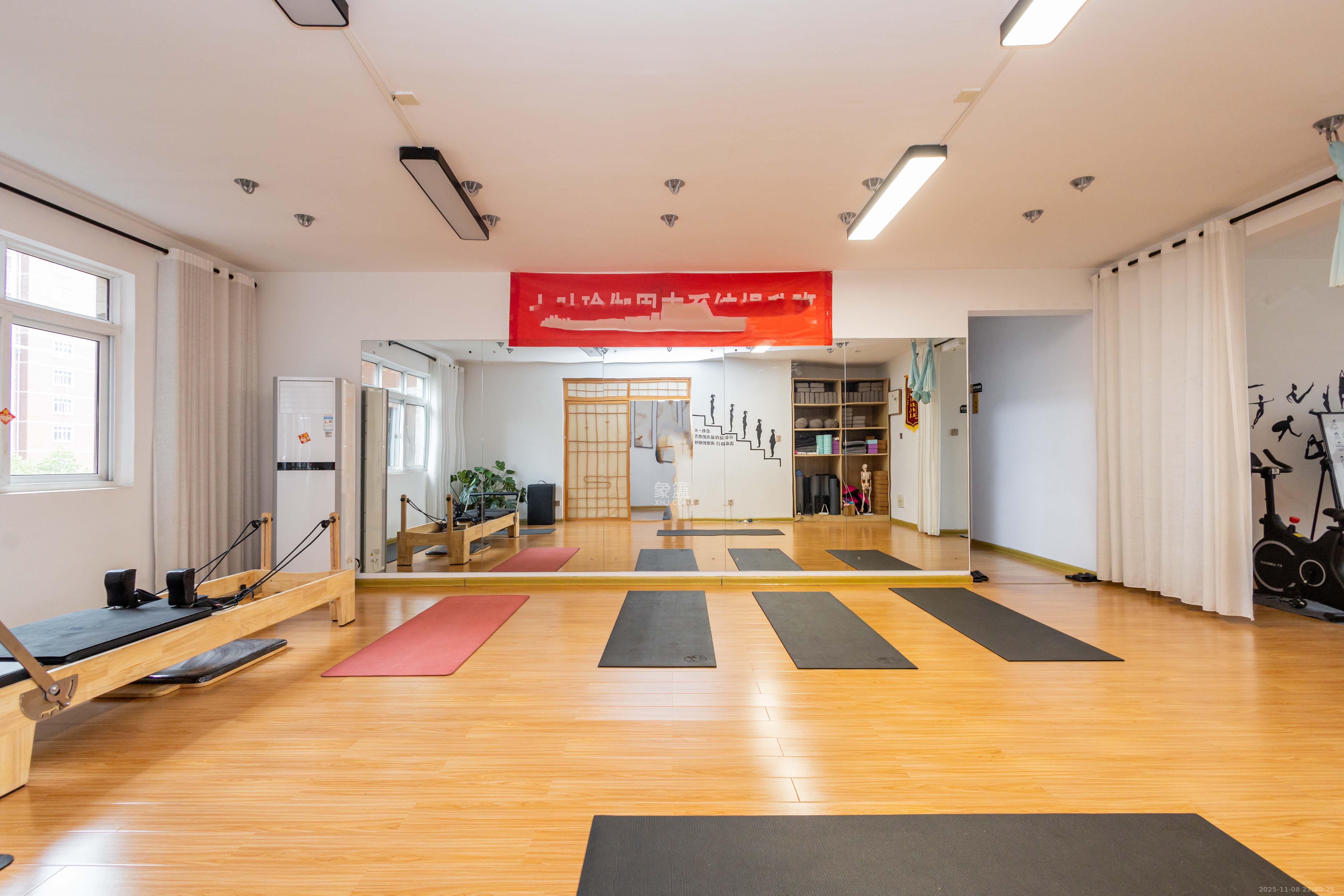 嘉盛和园  5室2厅3卫    178.0万