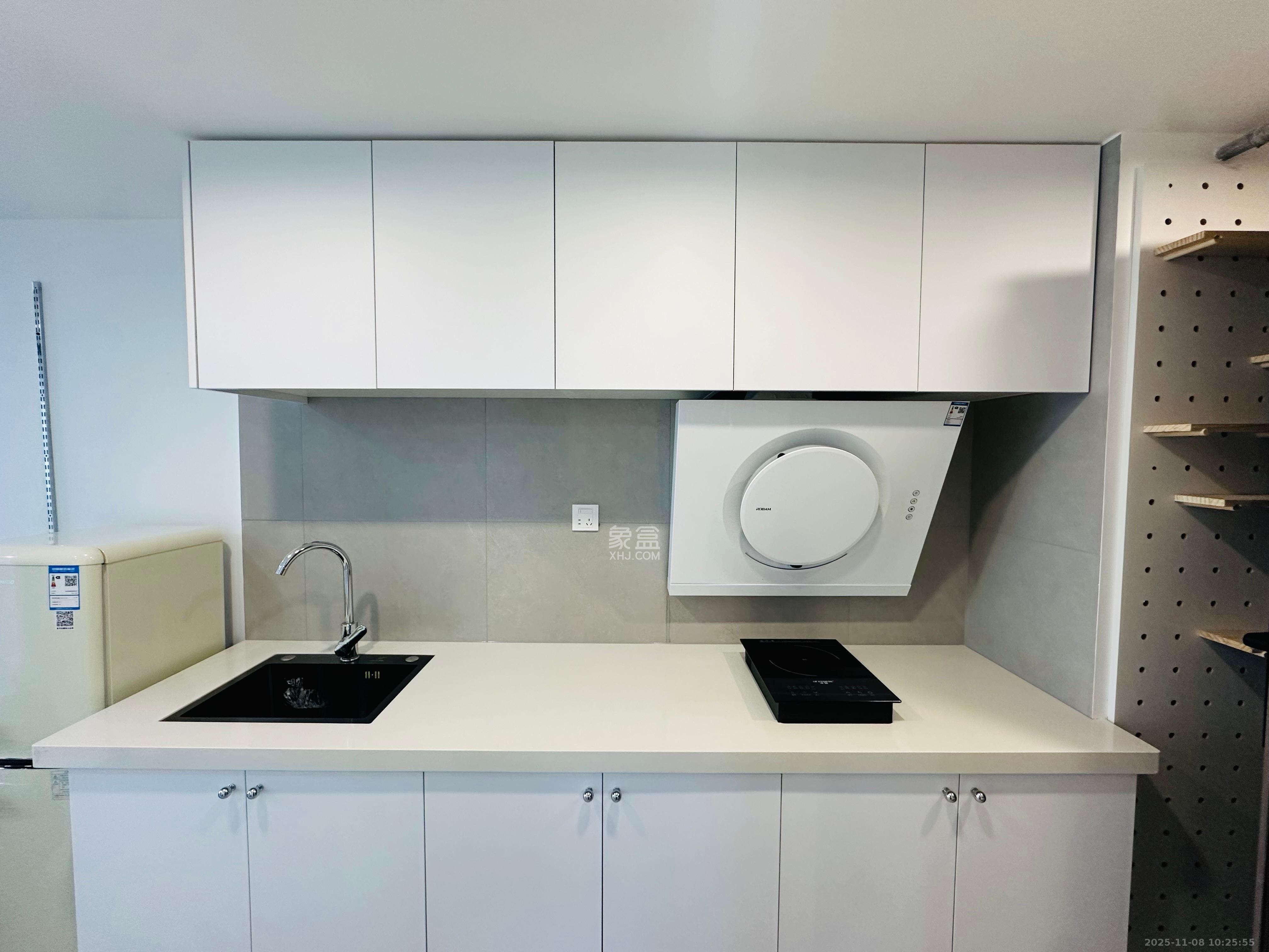 卓越中寰 2室1厅1卫 2800.0元/月 卓越中寰 2室1厅1卫 2800.0元/月室内图