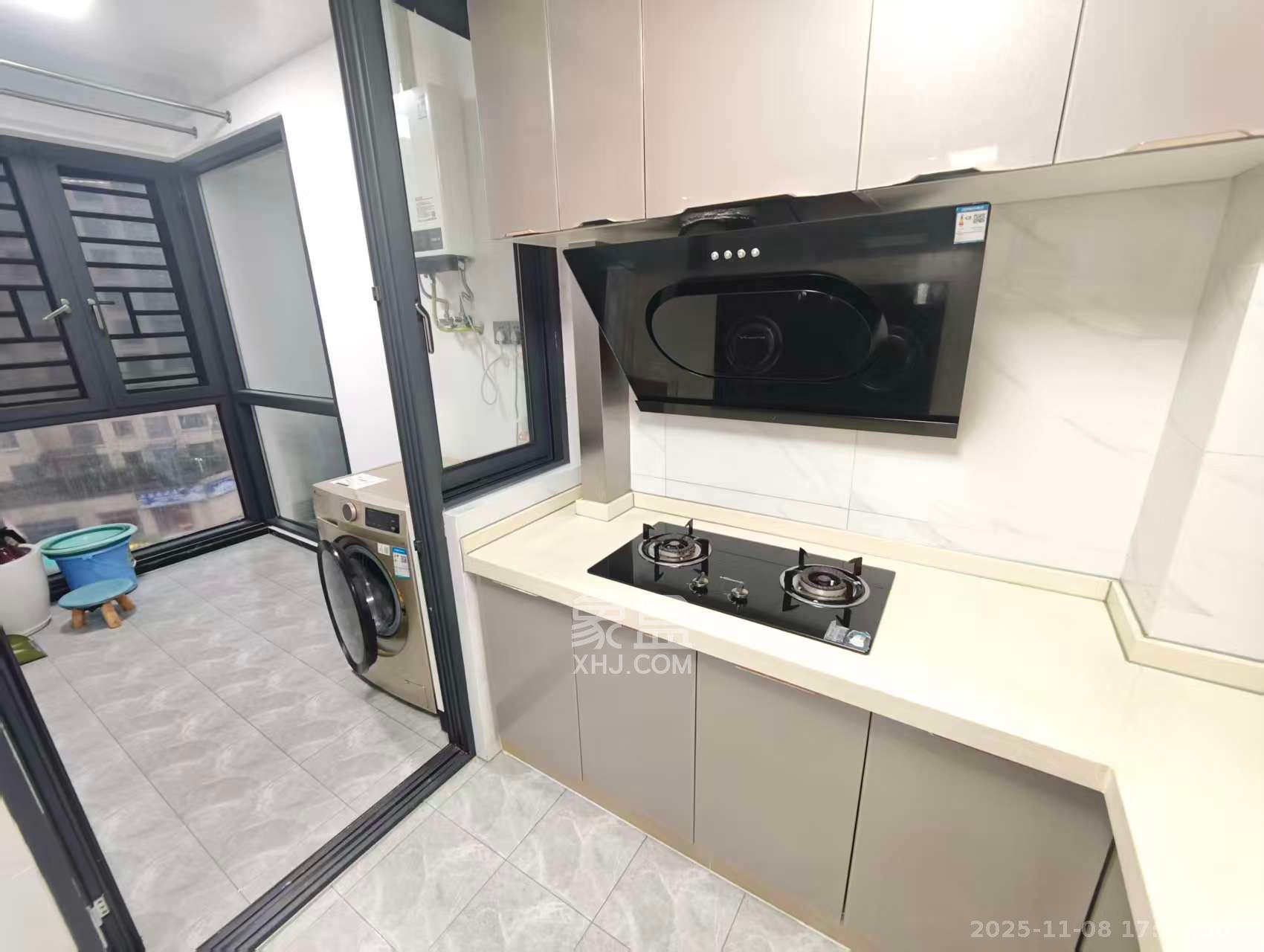 保利天禧C区  2室1厅1卫    3500.0元/月室内图