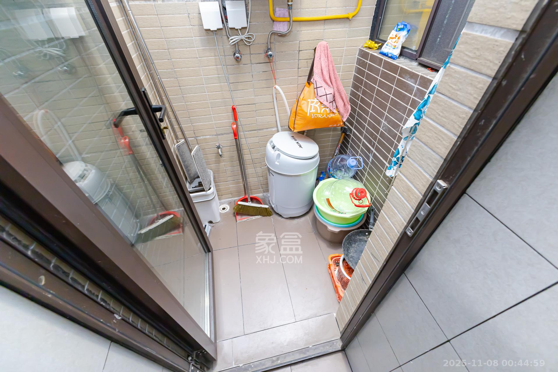 时代倾城二期 4室2厅2卫 78.0万 时代倾城二期 4室2厅2卫 78.0万阳台