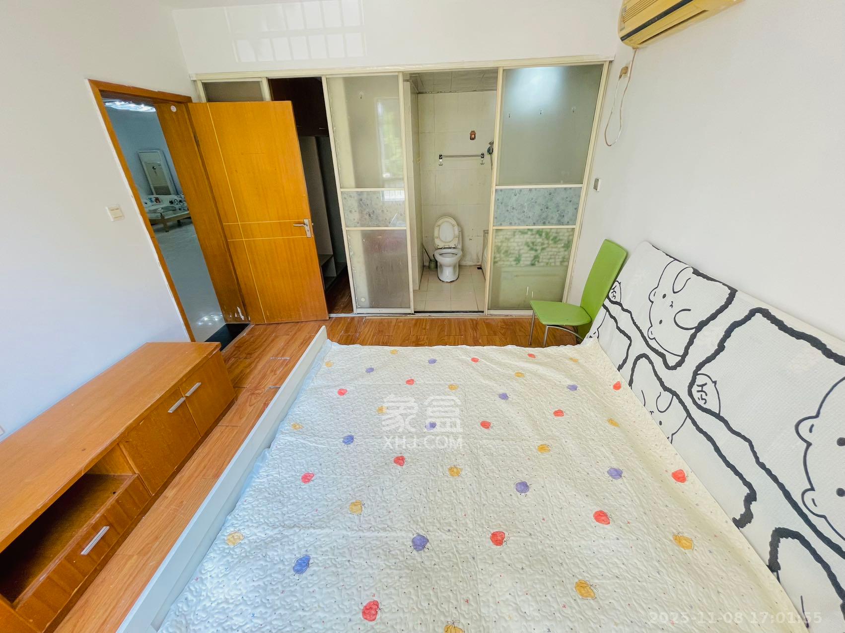 盛世康城  3室2厅2卫    1900.0元/月室内图