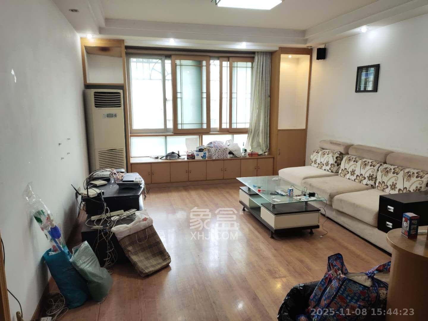 新世纪家园  2室1厅1卫    2100.0元/月