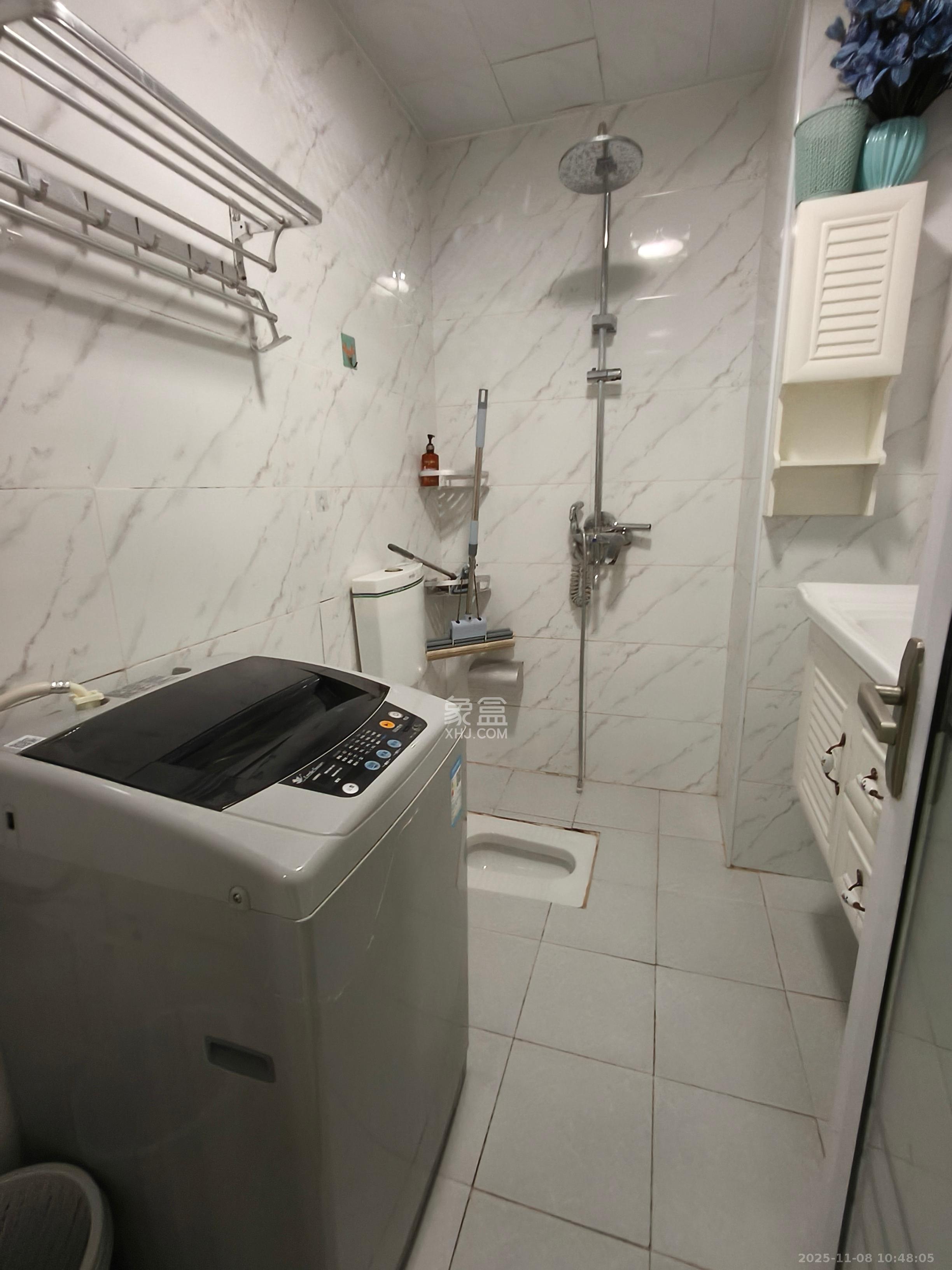 洋湖时代  1室1厅1卫    1400.0元/月室内图