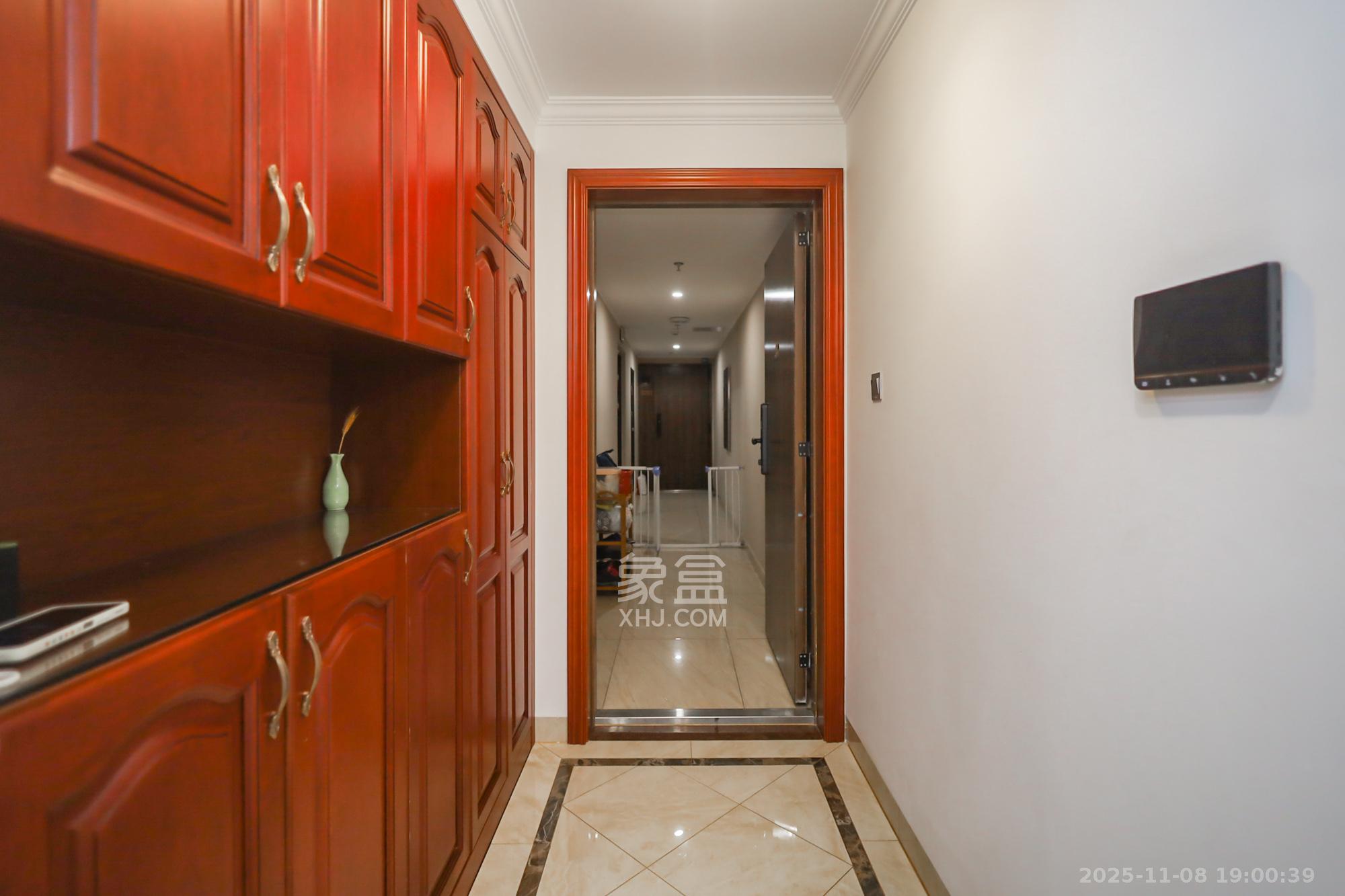 万科里金域国际  4室2厅2卫    248.0万其他