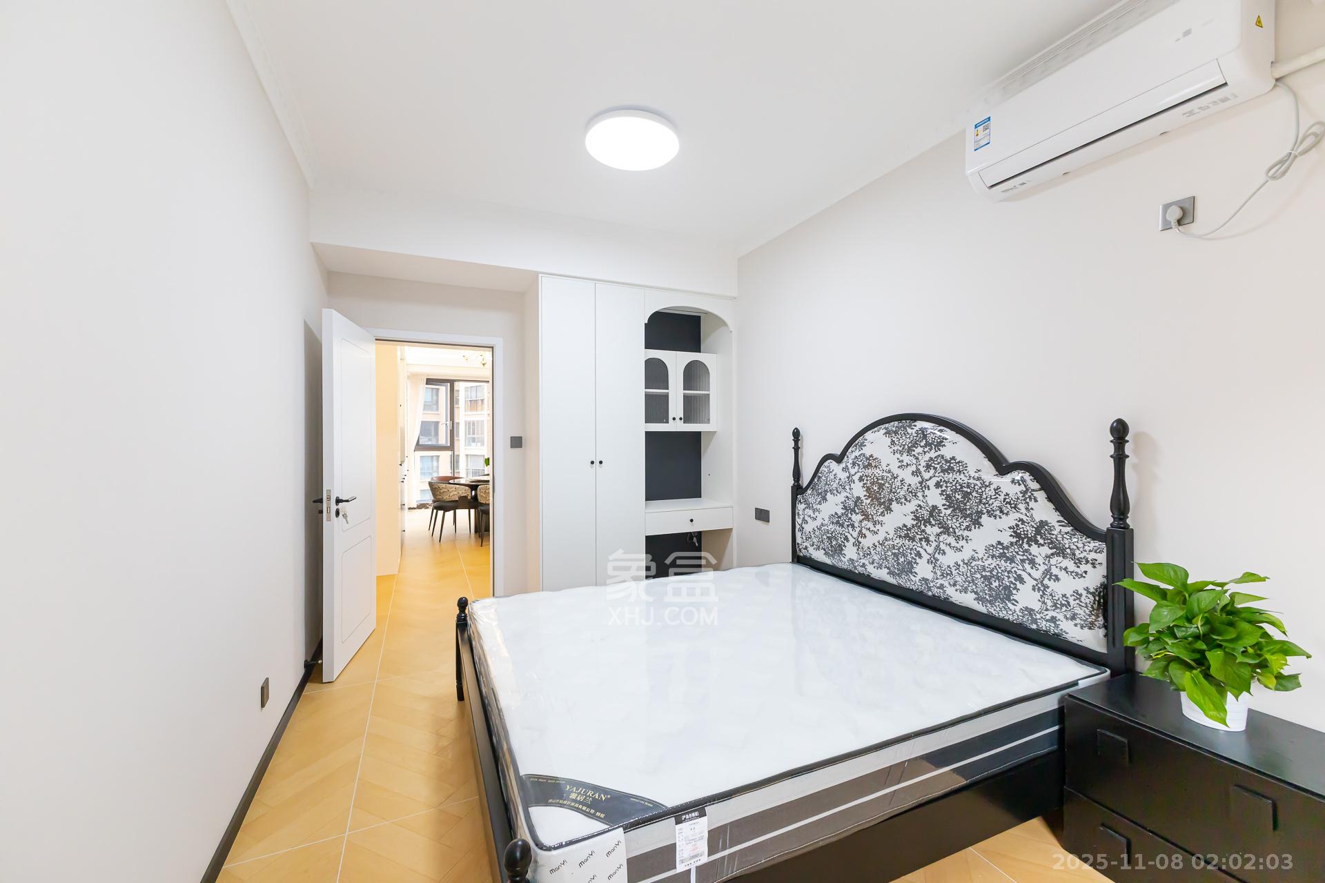 长燃新奥佳园 4室2厅2卫 119.0万 长燃新奥佳园 4室2厅2卫 119.0万卧室