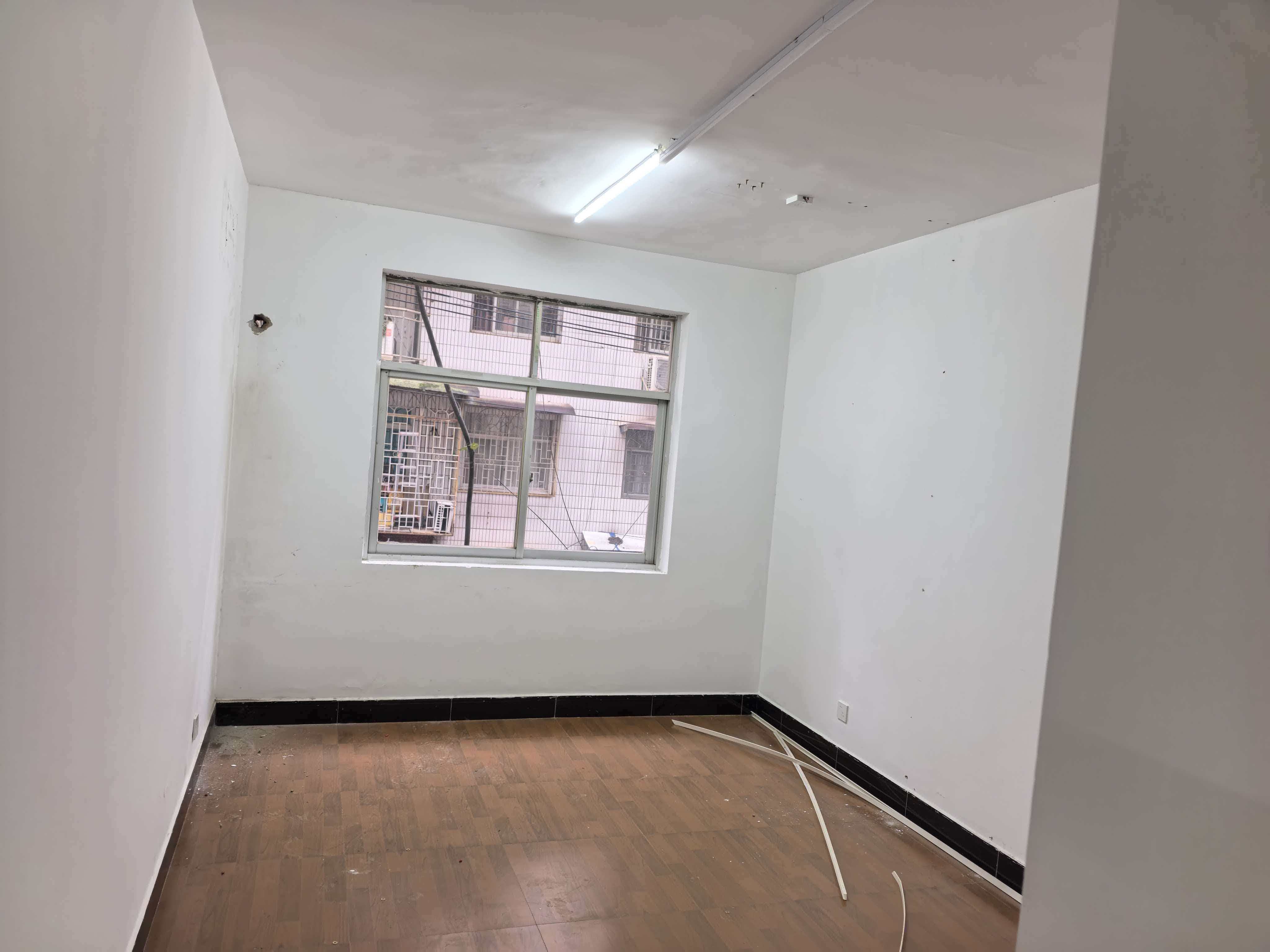 百欣小区 1室0厅0卫 1250.0元/月 百欣小区 1室0厅0卫 1250.0元/月室内图