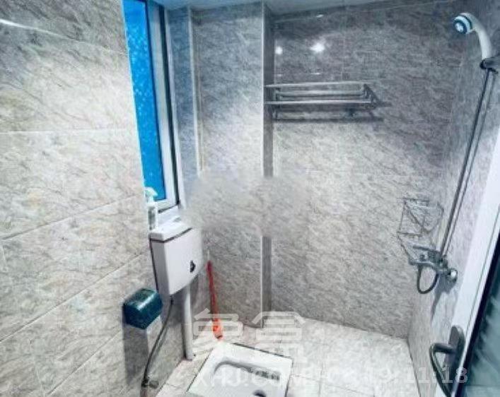 尚上美寓  1室2厅1卫    3200.0元/月室内图