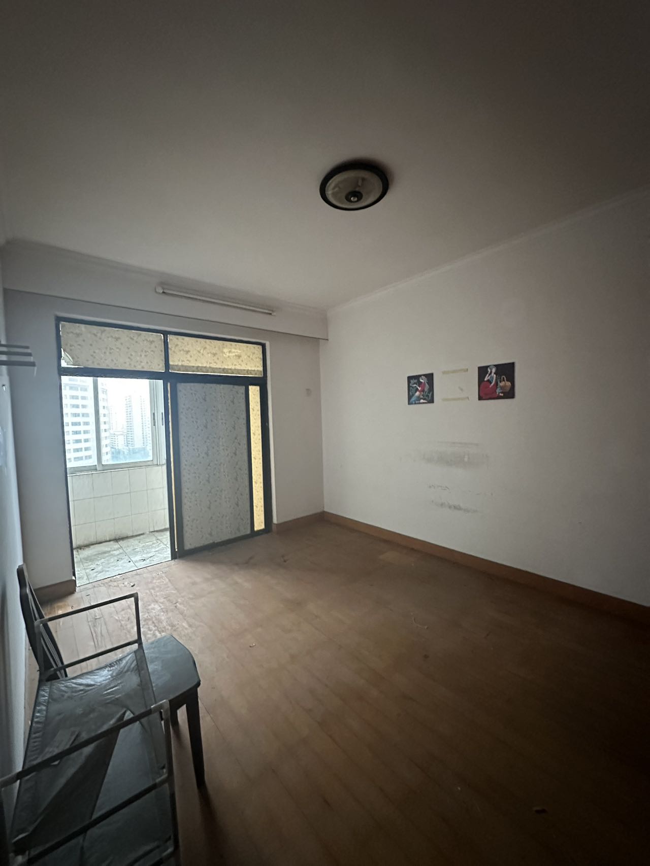 金泰大厦 1室0厅0卫 100.0万 金泰大厦 1室0厅0卫 100.0万室内图