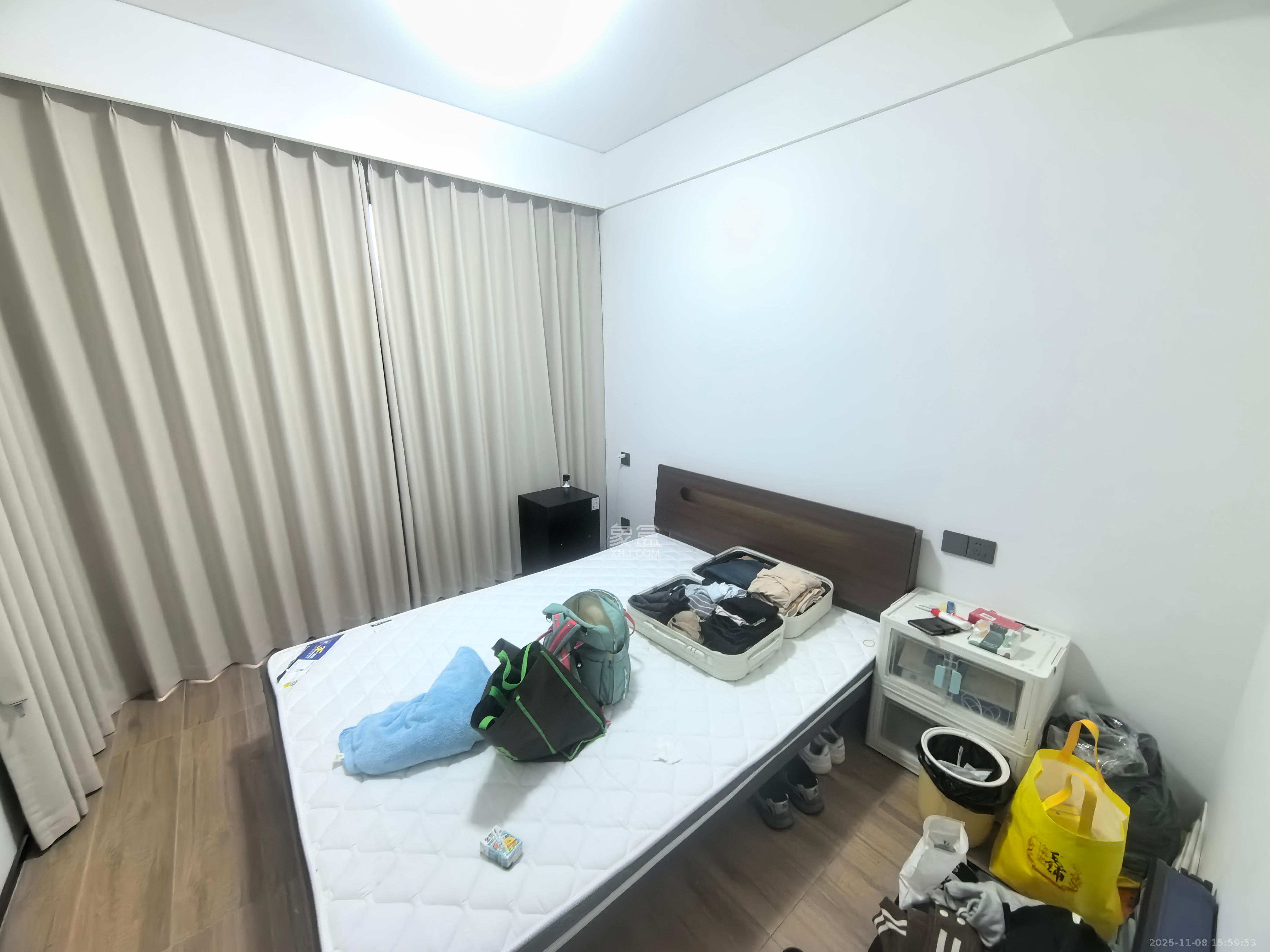 金地峯范 4室2厅2卫 4300.0元/月 金地峯范 4室2厅2卫 4300.0元/月室内图