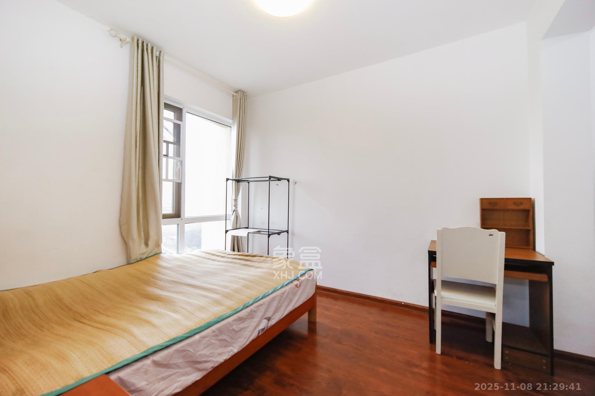 蓝光幸福满庭  3室2厅1卫    67.5万卫生间