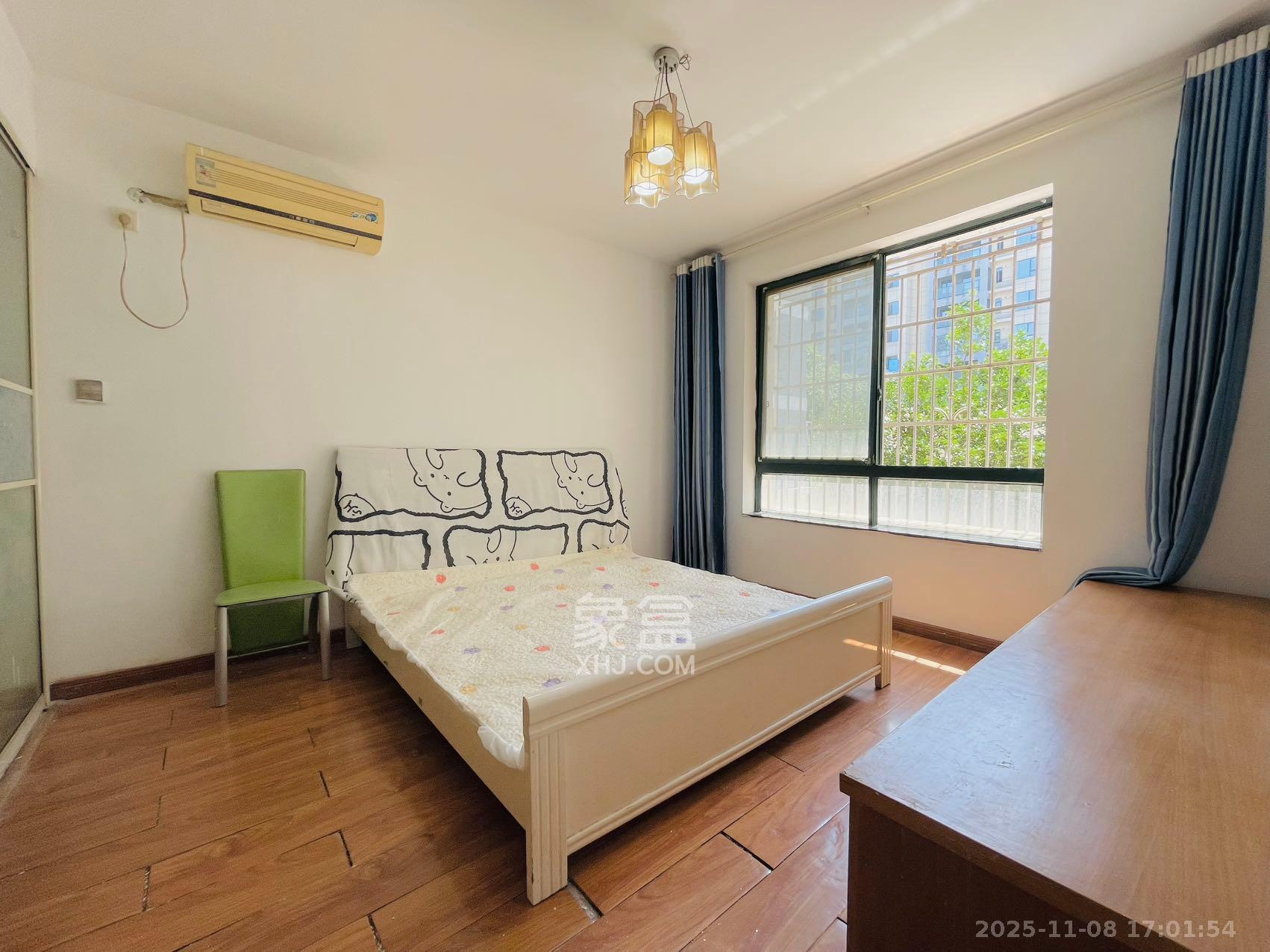 盛世康城  3室2厅2卫    1900.0元/月室内图