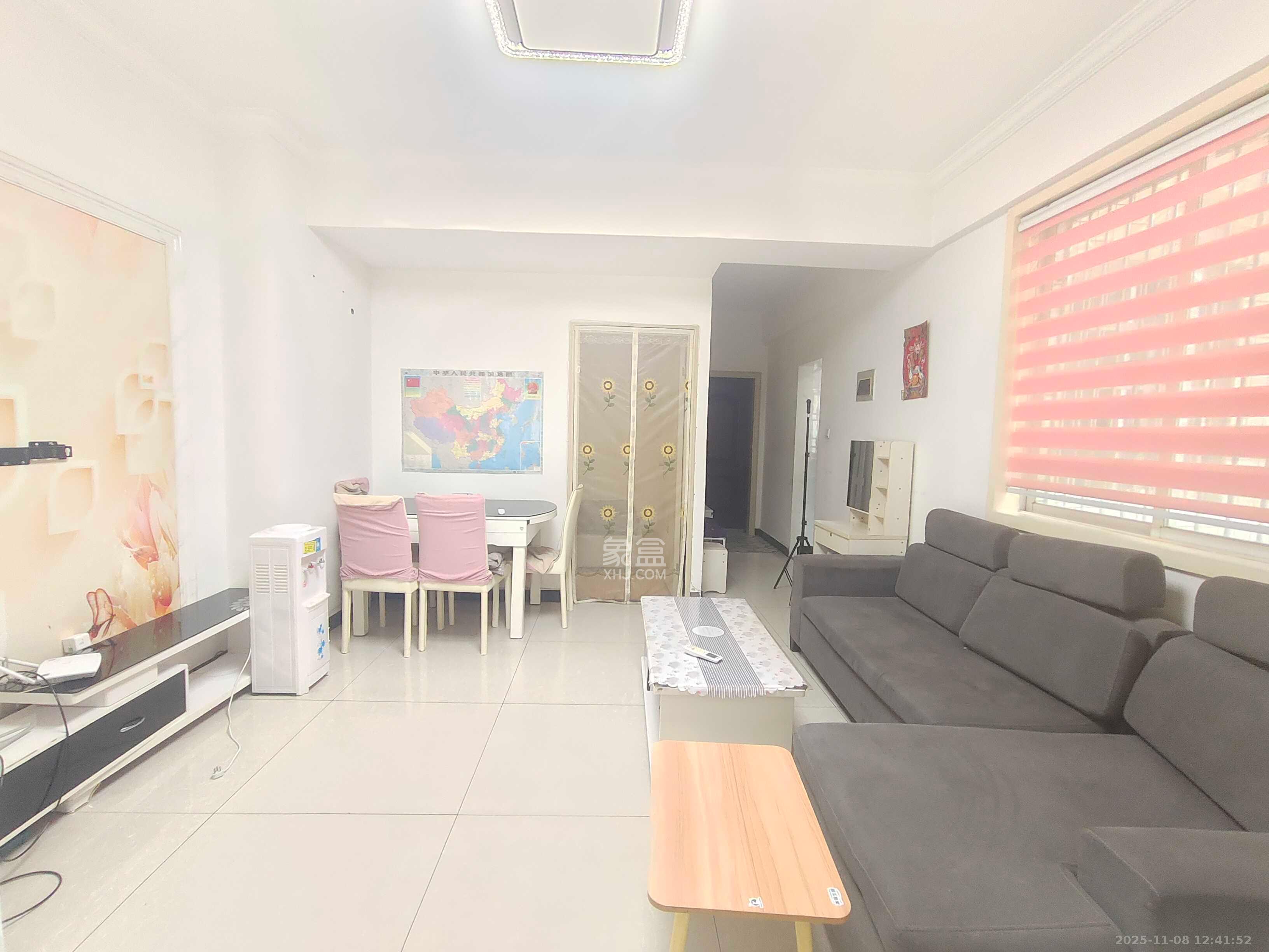 朝阳银座  3室1厅1卫    2300.0元/月室内图