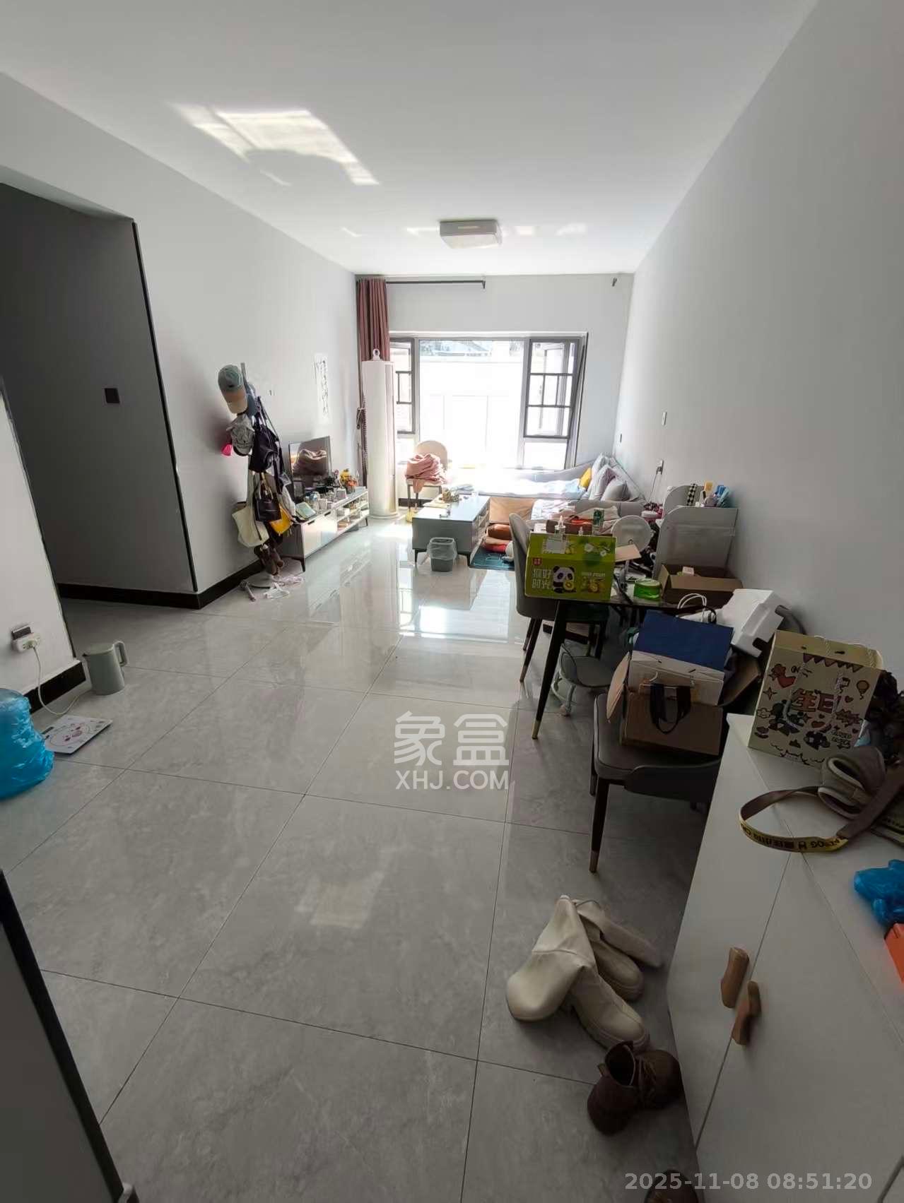 世茂铂翠湾四期（世茂悦享）  3室2厅1卫    2500.0元/月室内图