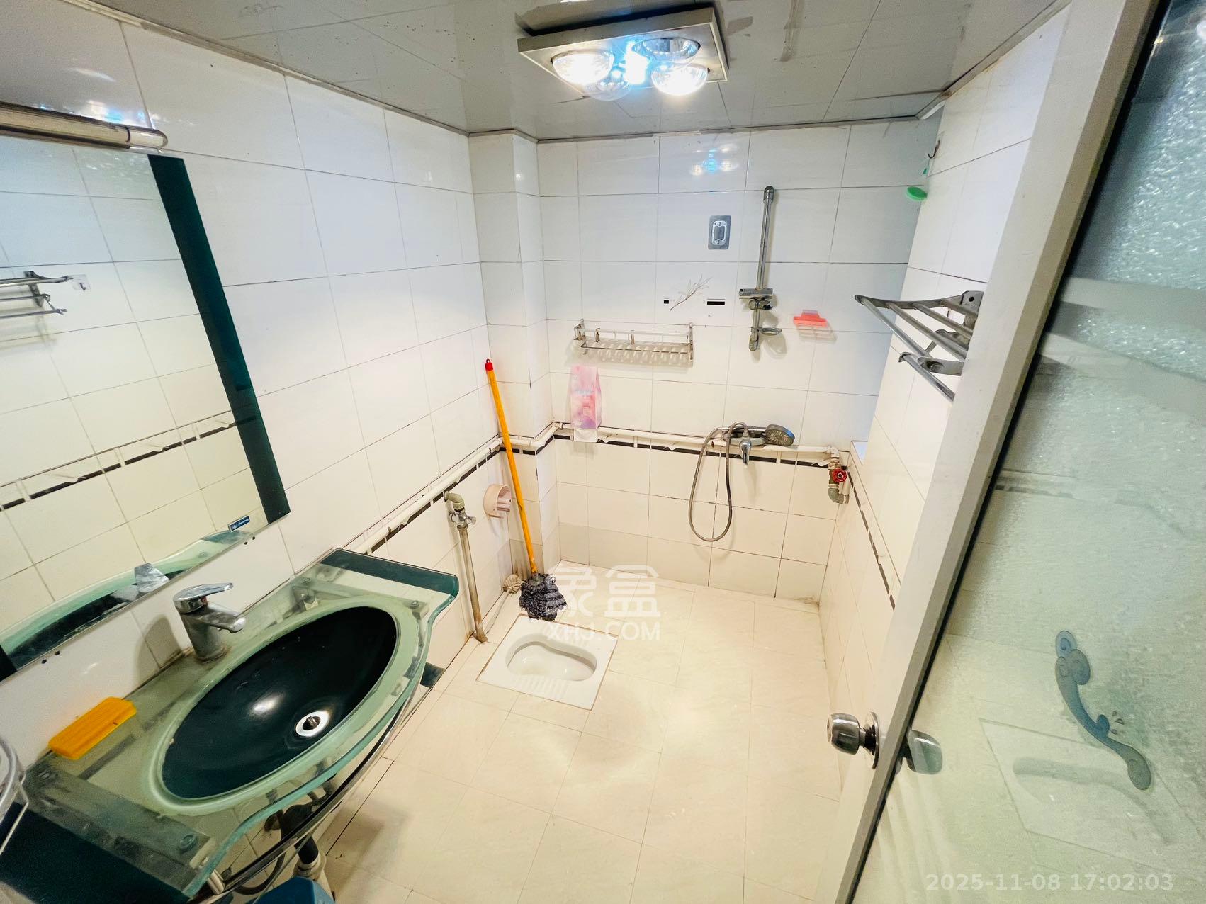 盛世康城  3室2厅2卫    1900.0元/月室内图